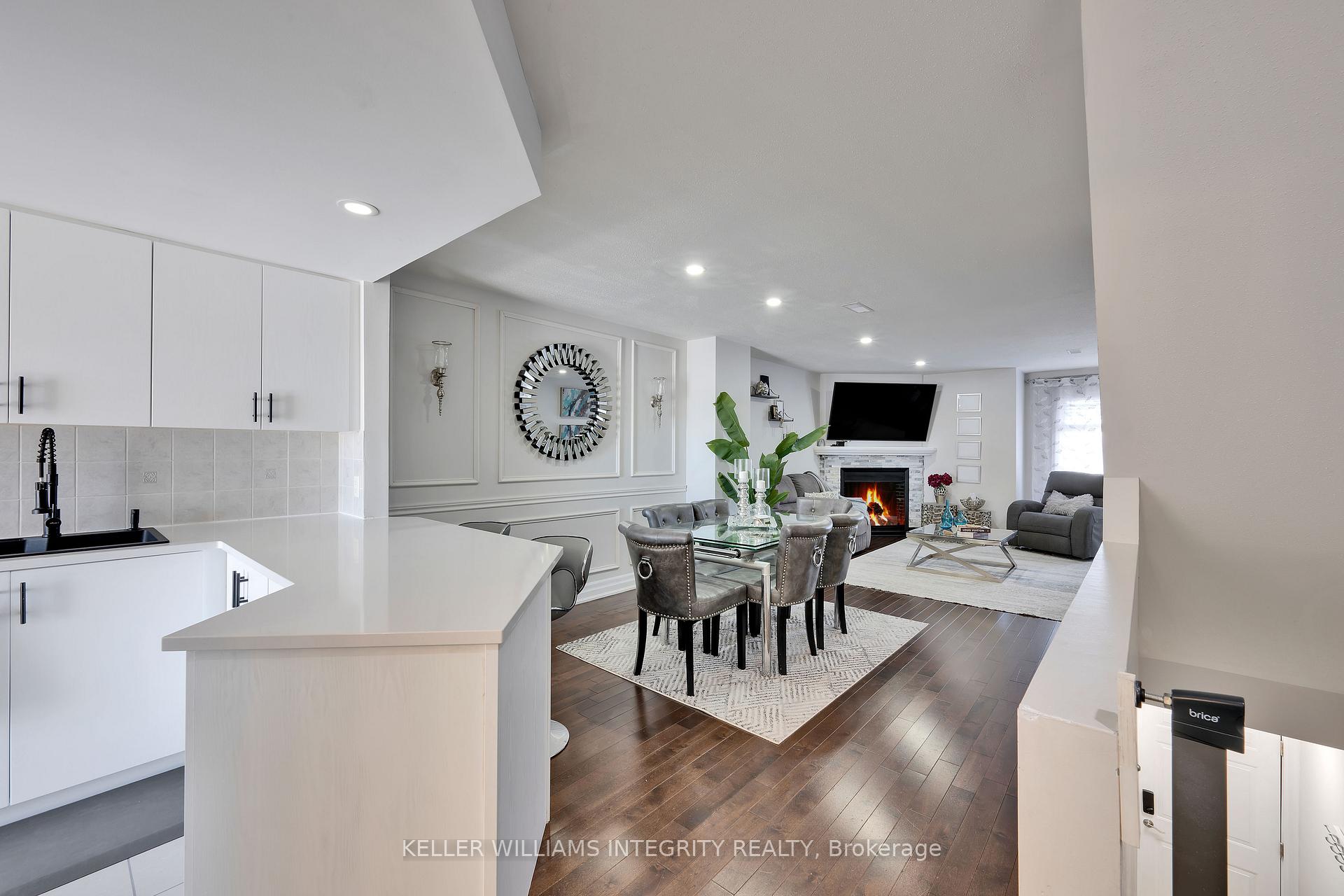 Photo 3 of 266 Meadowbreeze Drive, Ottawa, Kanata - Emerald Meadows/Trailwest — HOMEH