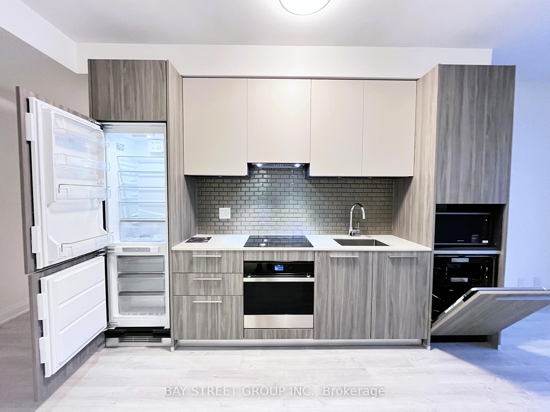 Photo 5 of Unit 1111, 65 Broadway Avenue, Toronto, Mount Pleasant West — HOMEH