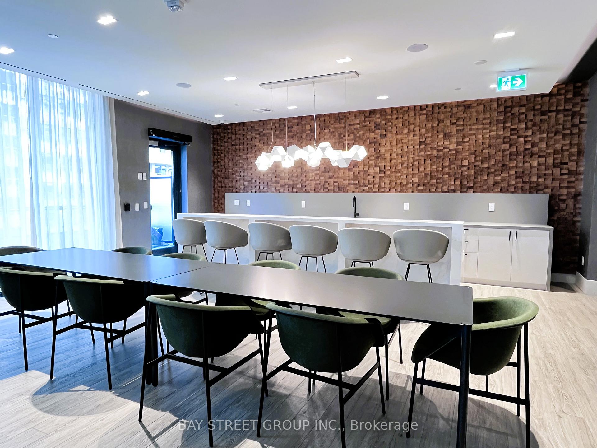 Photo 18 of Unit 1111, 65 Broadway Avenue, Toronto, Mount Pleasant West — HOMEH