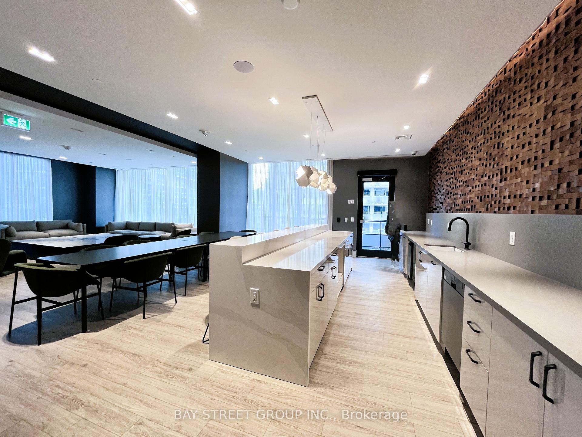 Photo 36 of Unit 1111, 65 Broadway Avenue, Toronto, Mount Pleasant West — HOMEH