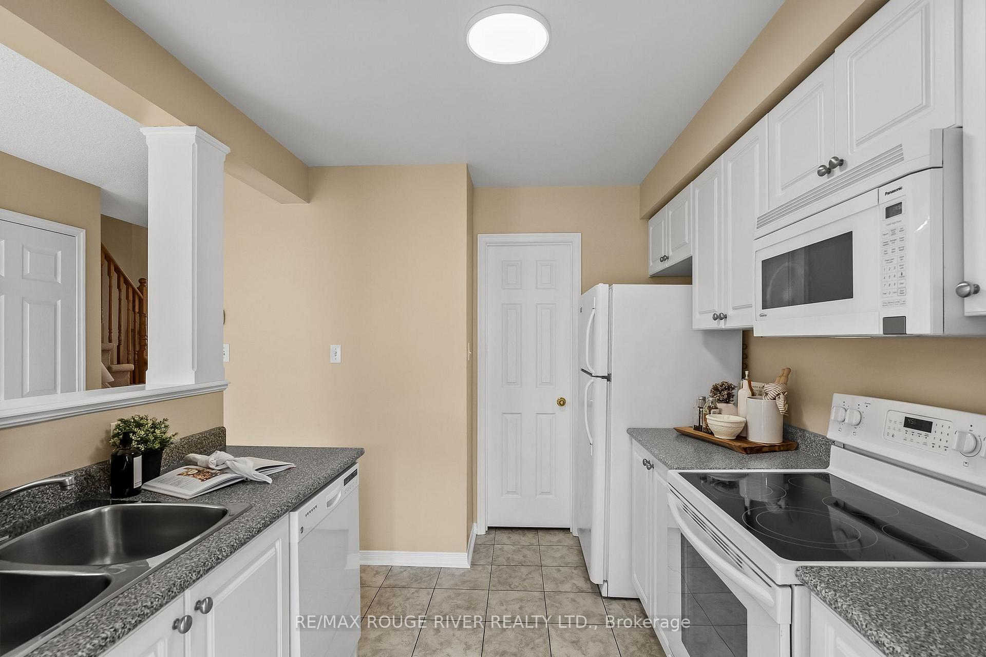 Photo 11 of Unit 49, 1087 Ormond Drive, Oshawa, Samac — HOMEH