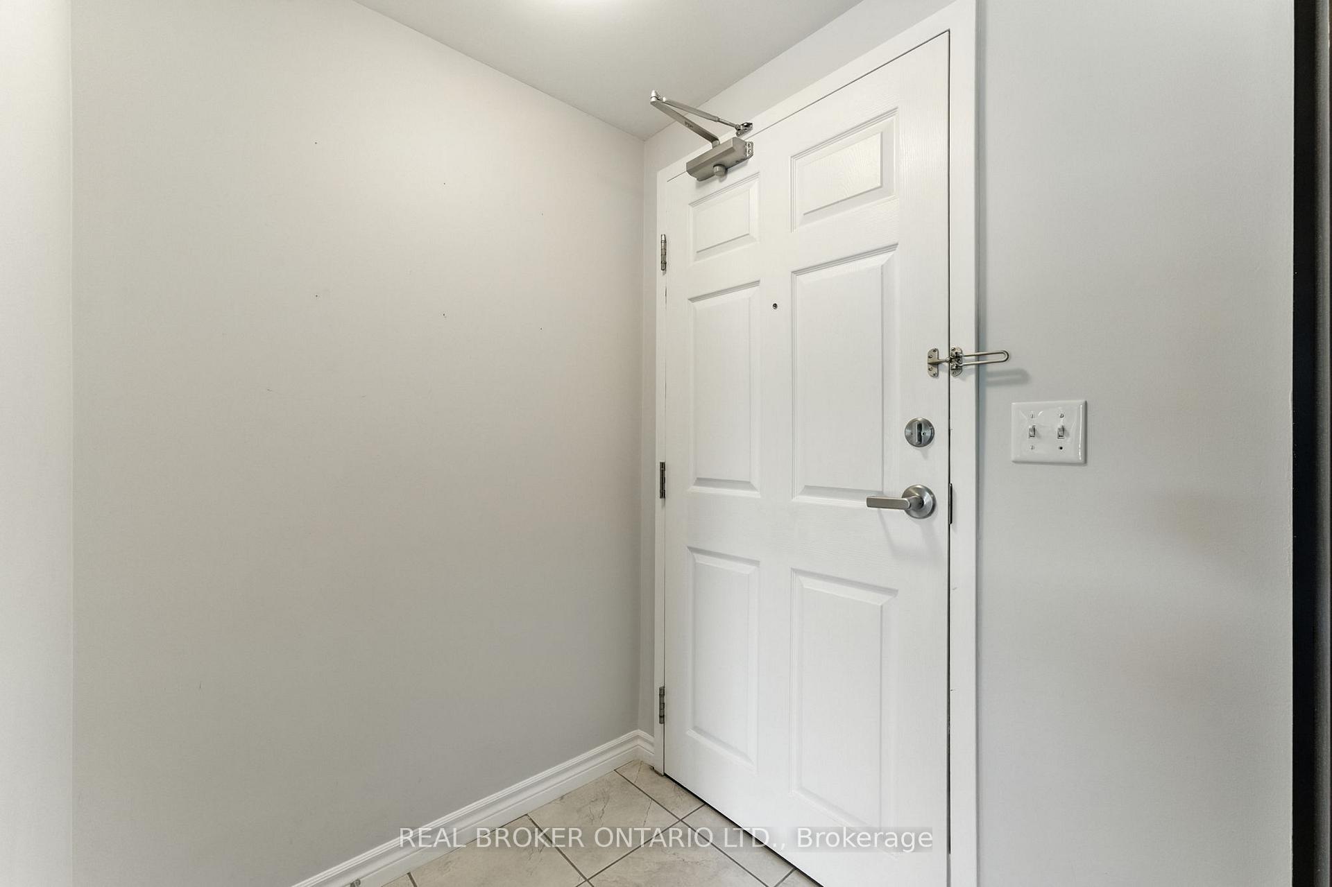 Photo 5 of Unit 207, 45 Kingsbury Square, Guelph, Pineridge/Westminster Woods — HOMEH