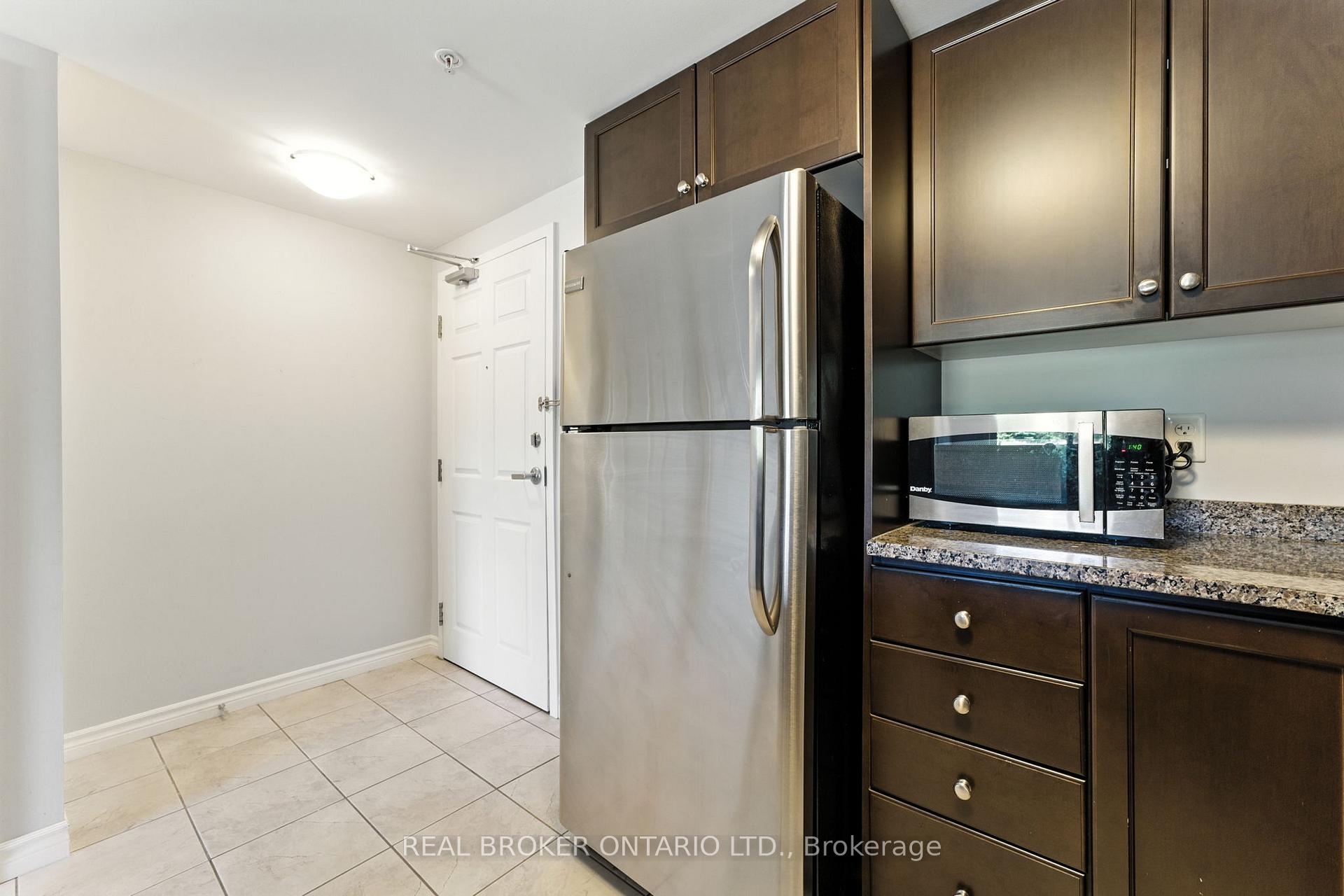 Photo 8 of Unit 207, 45 Kingsbury Square, Guelph, Pineridge/Westminster Woods — HOMEH
