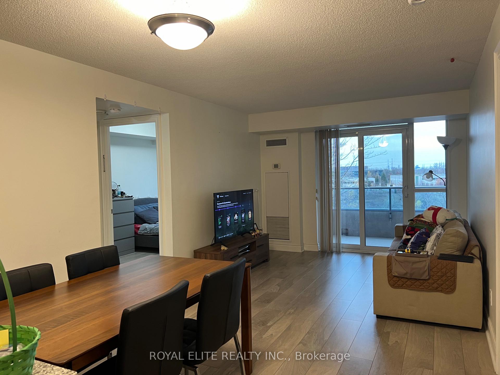 Photo 2 of Unit 365, 23 Cox Boulevard, Markham, Unionville — HOMEH