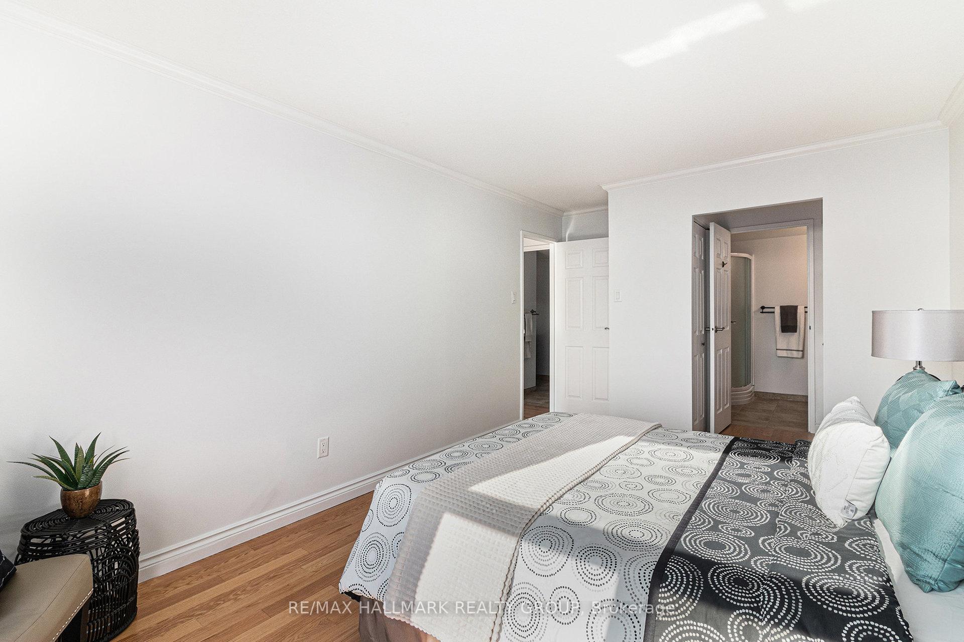 Photo 17 of Unit 1407, 2759 Carousel Crescent, Ottawa, Emerald Woods/Sawmill Creek — HOMEH