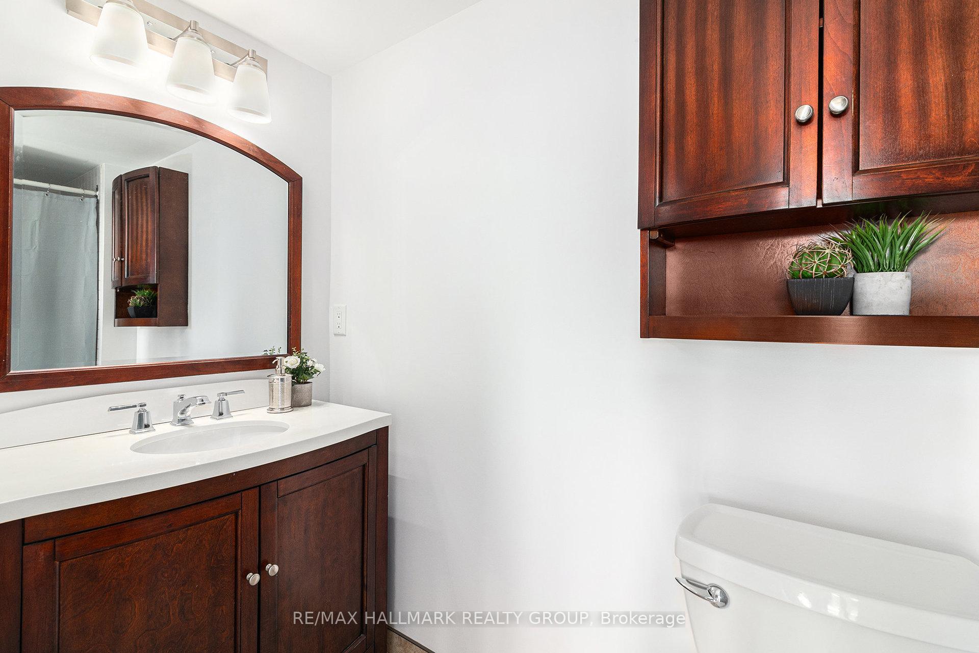 Photo 21 of Unit 1407, 2759 Carousel Crescent, Ottawa, Emerald Woods/Sawmill Creek — HOMEH