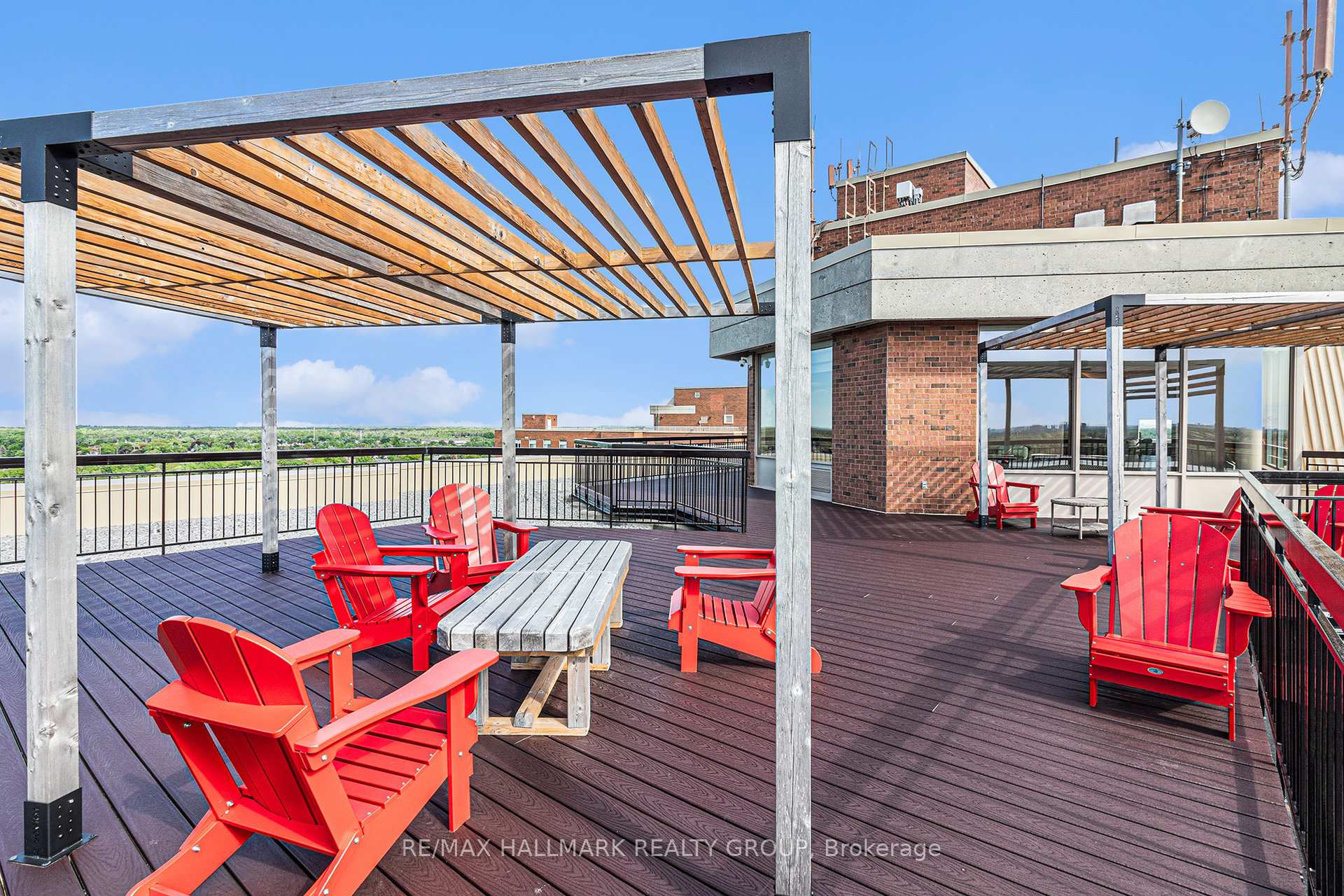 Photo 24 of Unit 1407, 2759 Carousel Crescent, Ottawa, Emerald Woods/Sawmill Creek — HOMEH