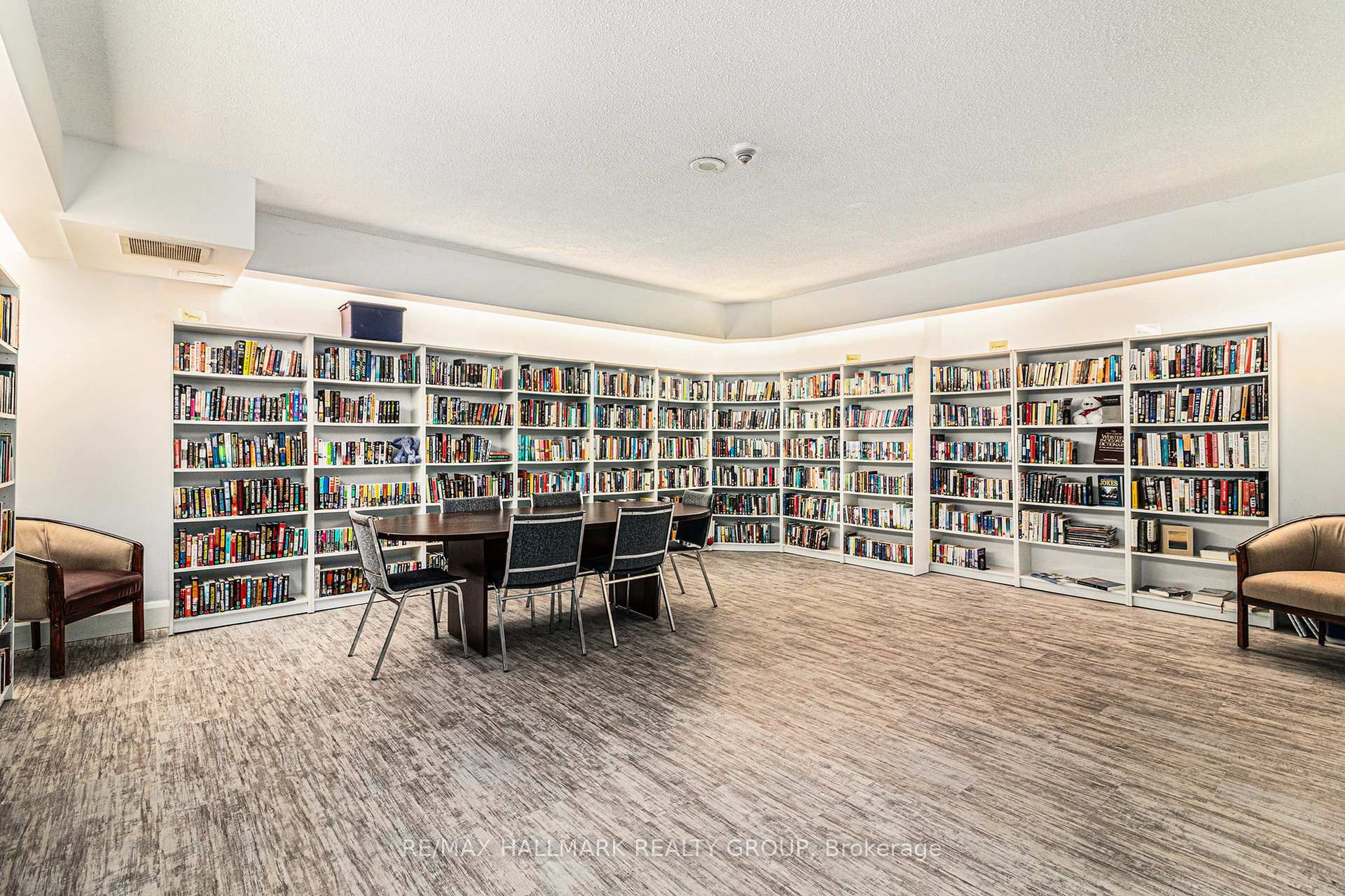 Photo 29 of Unit 1407, 2759 Carousel Crescent, Ottawa, Emerald Woods/Sawmill Creek — HOMEH