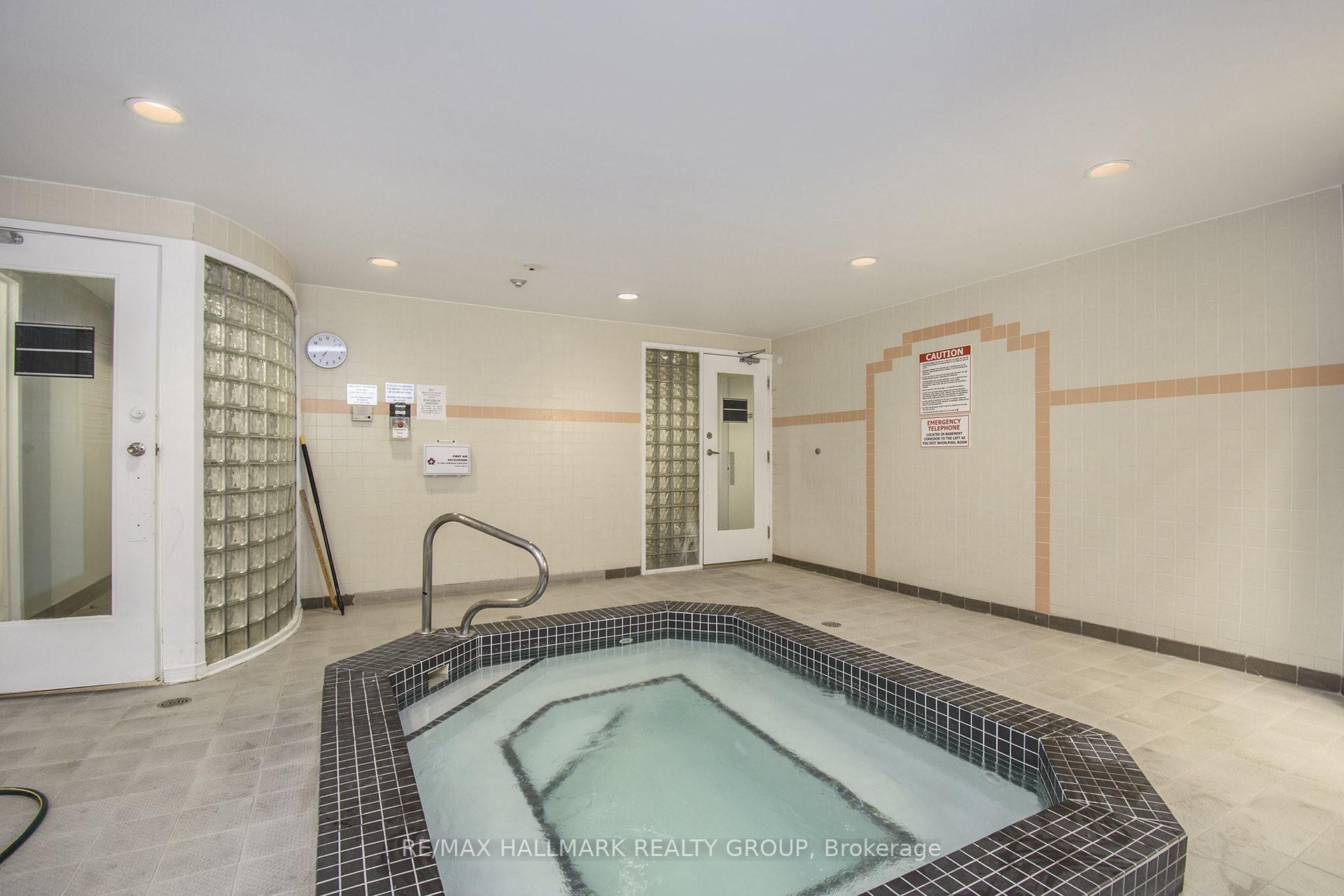 Photo 31 of Unit 1407, 2759 Carousel Crescent, Ottawa, Emerald Woods/Sawmill Creek — HOMEH