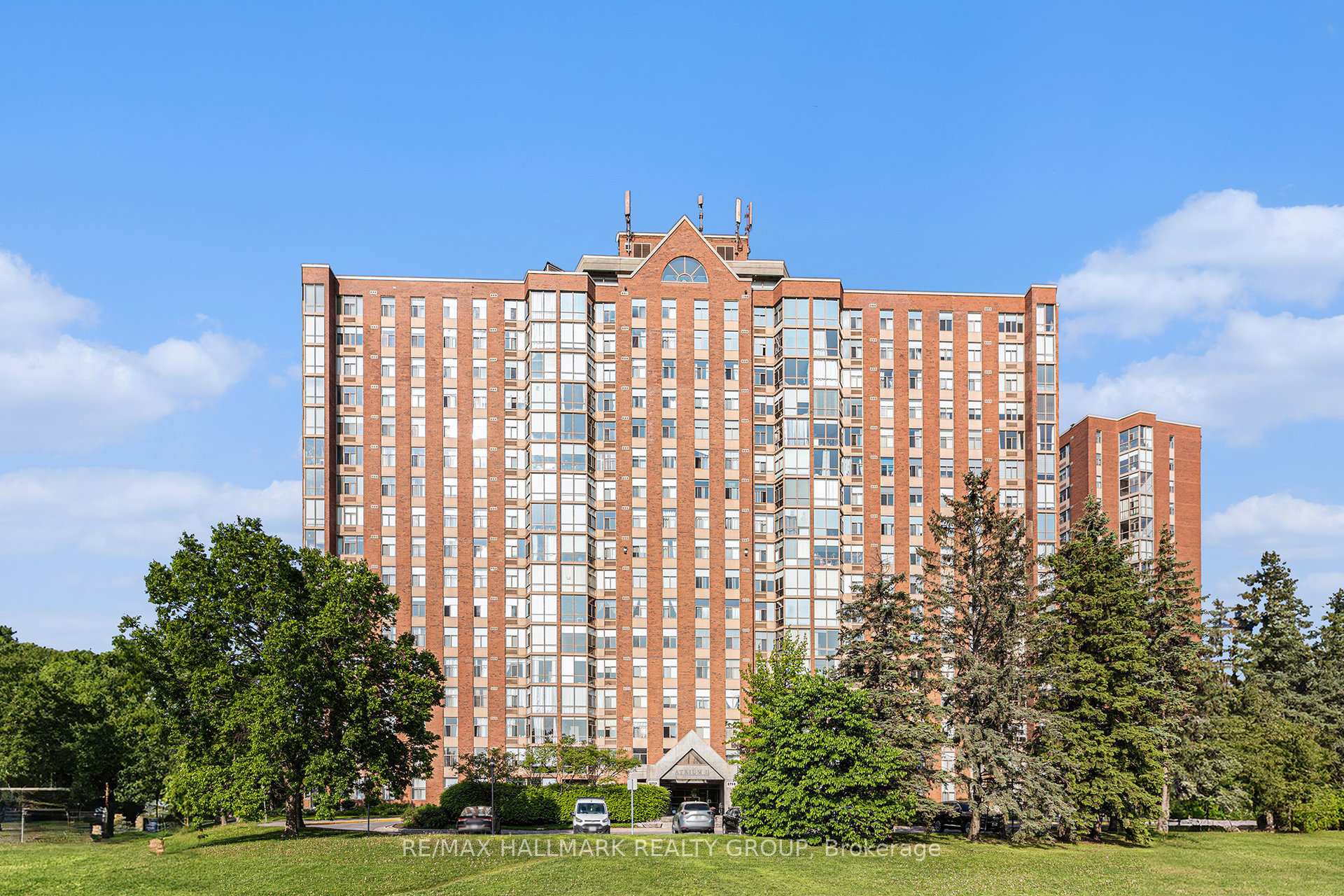 Photo 35 of Unit 1407, 2759 Carousel Crescent, Ottawa, Emerald Woods/Sawmill Creek — HOMEH