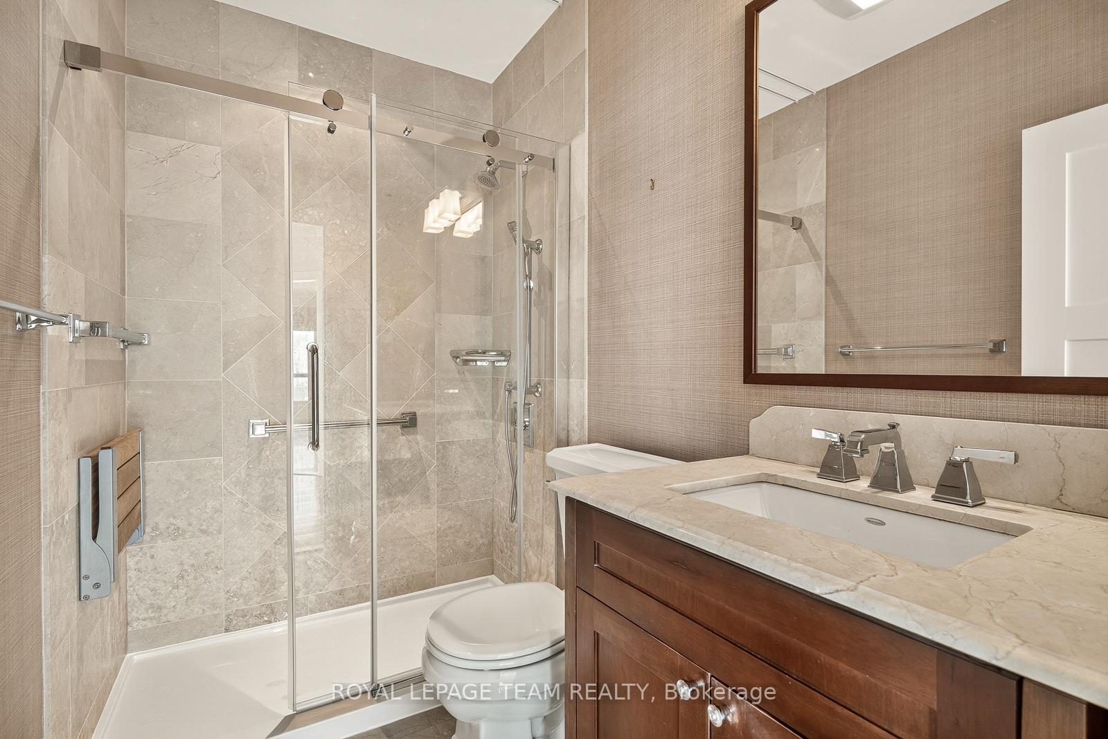 Photo 18 of Unit 2902, 545 St Laurent Boulevard, Ottawa, Viscount Alexander Park — HOMEH