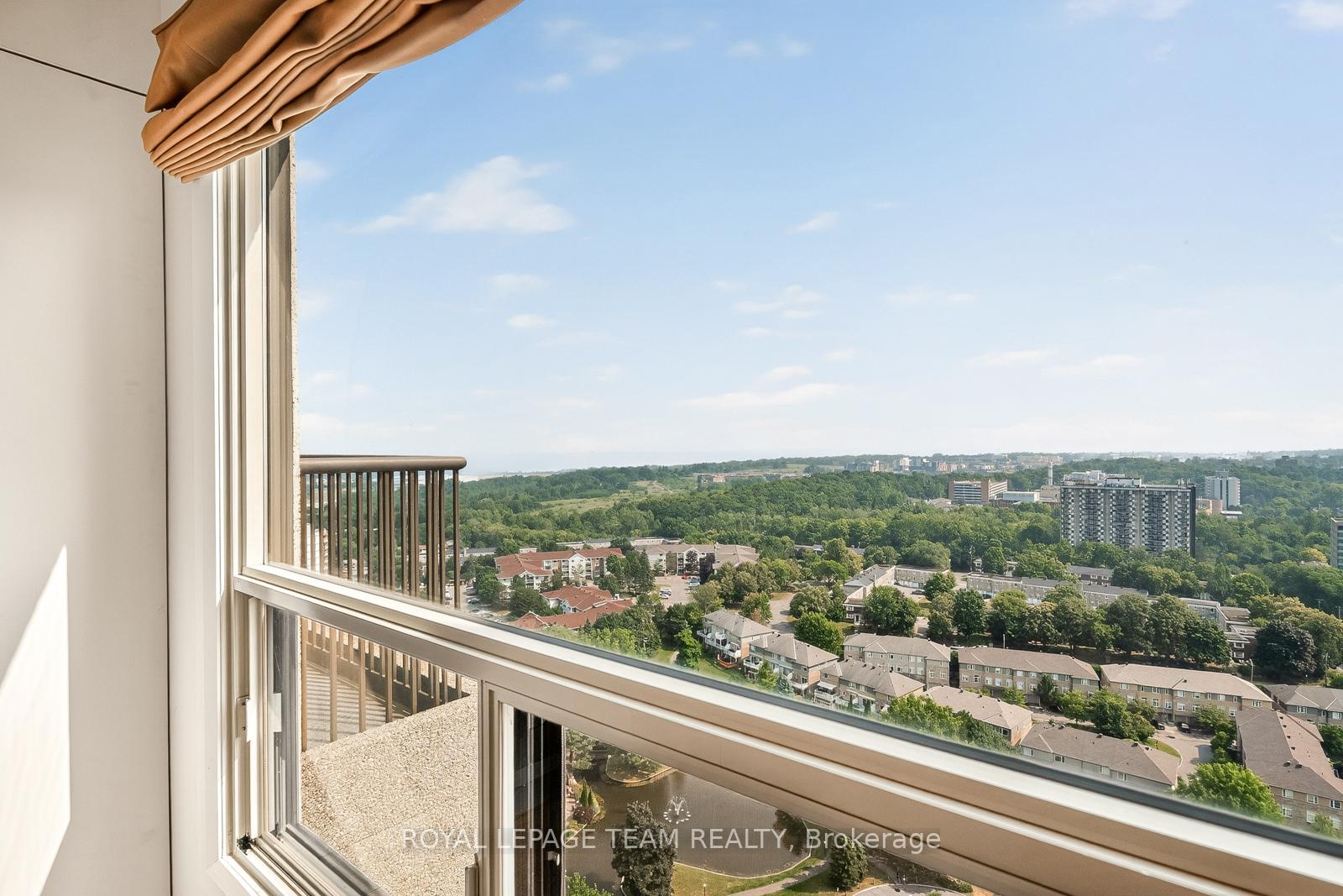 Photo 19 of Unit 2902, 545 St Laurent Boulevard, Ottawa, Viscount Alexander Park — HOMEH