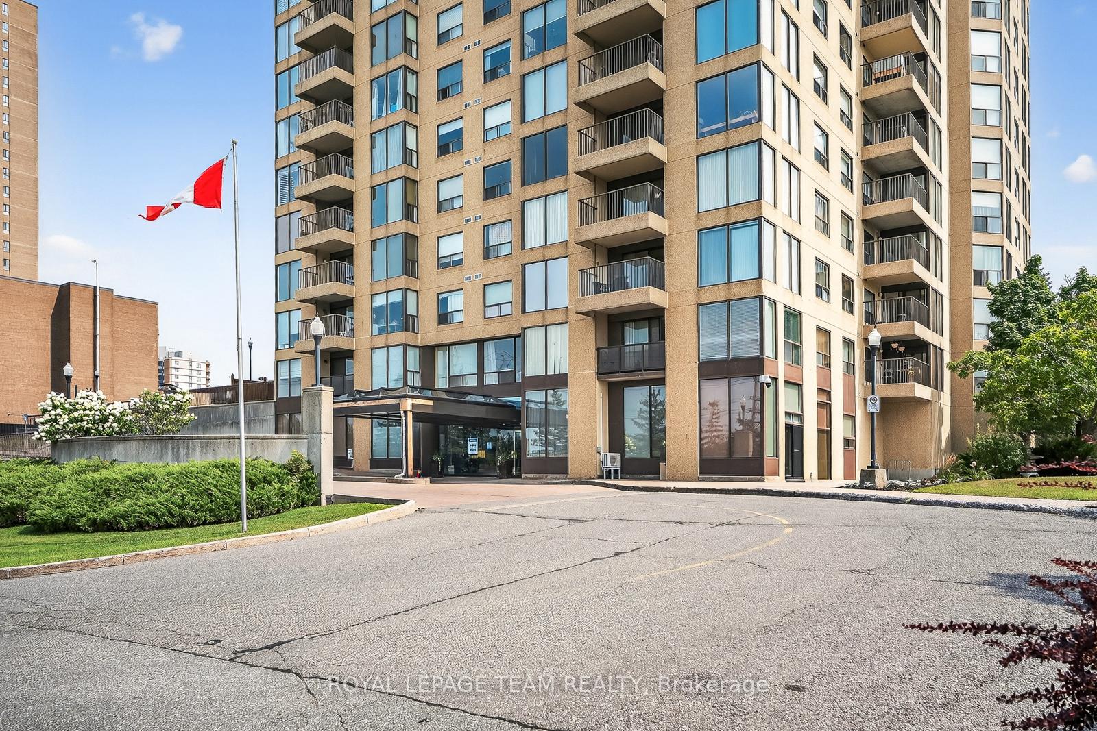 Photo 25 of Unit 2902, 545 St Laurent Boulevard, Ottawa, Viscount Alexander Park — HOMEH