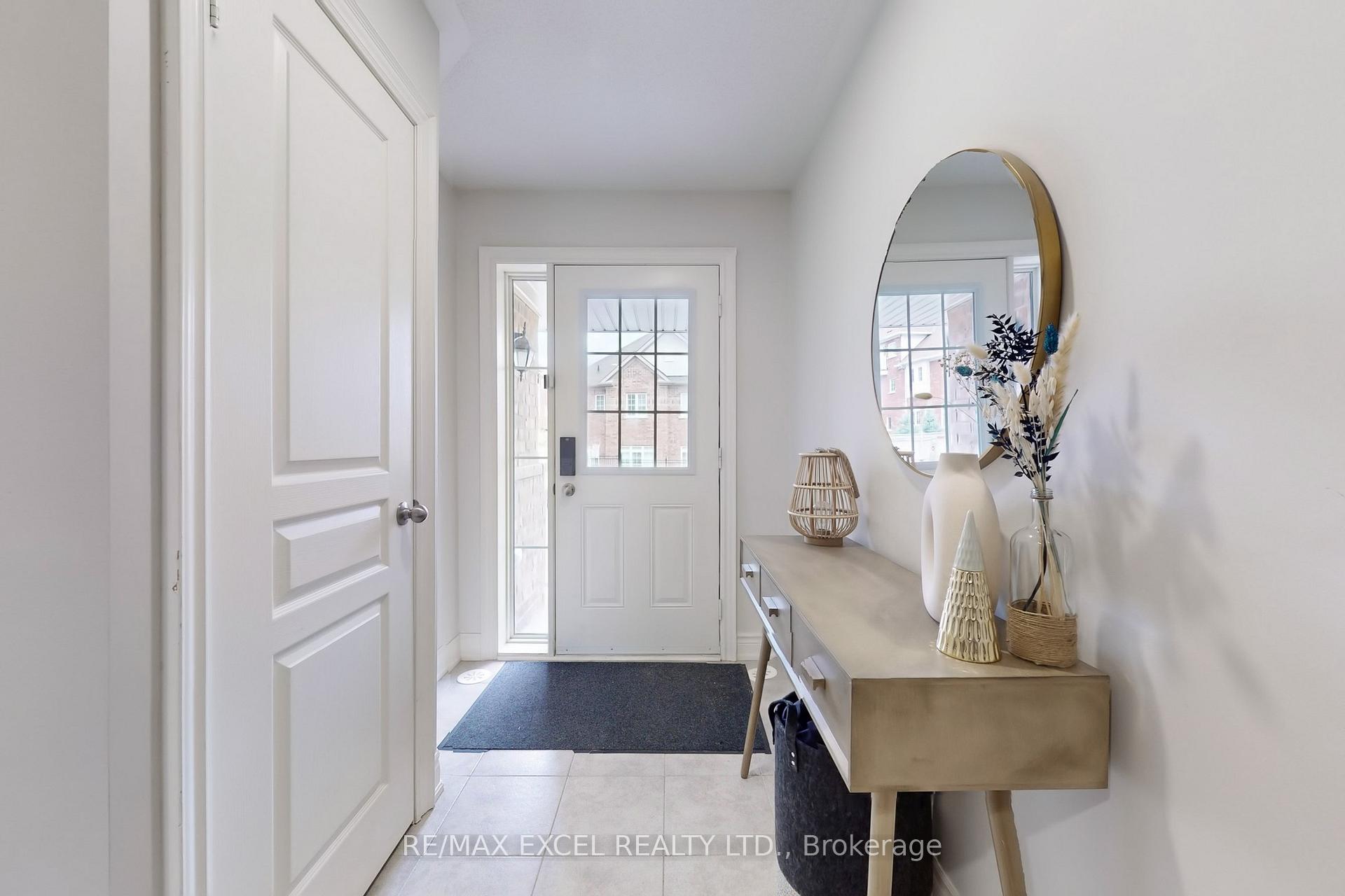 Photo 6 of 30 Roy Grove Way, Markham, Greensborough — HOMEH
