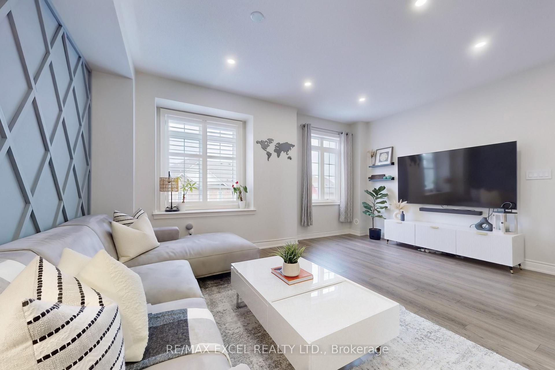 Photo 9 of 30 Roy Grove Way, Markham, Greensborough — HOMEH