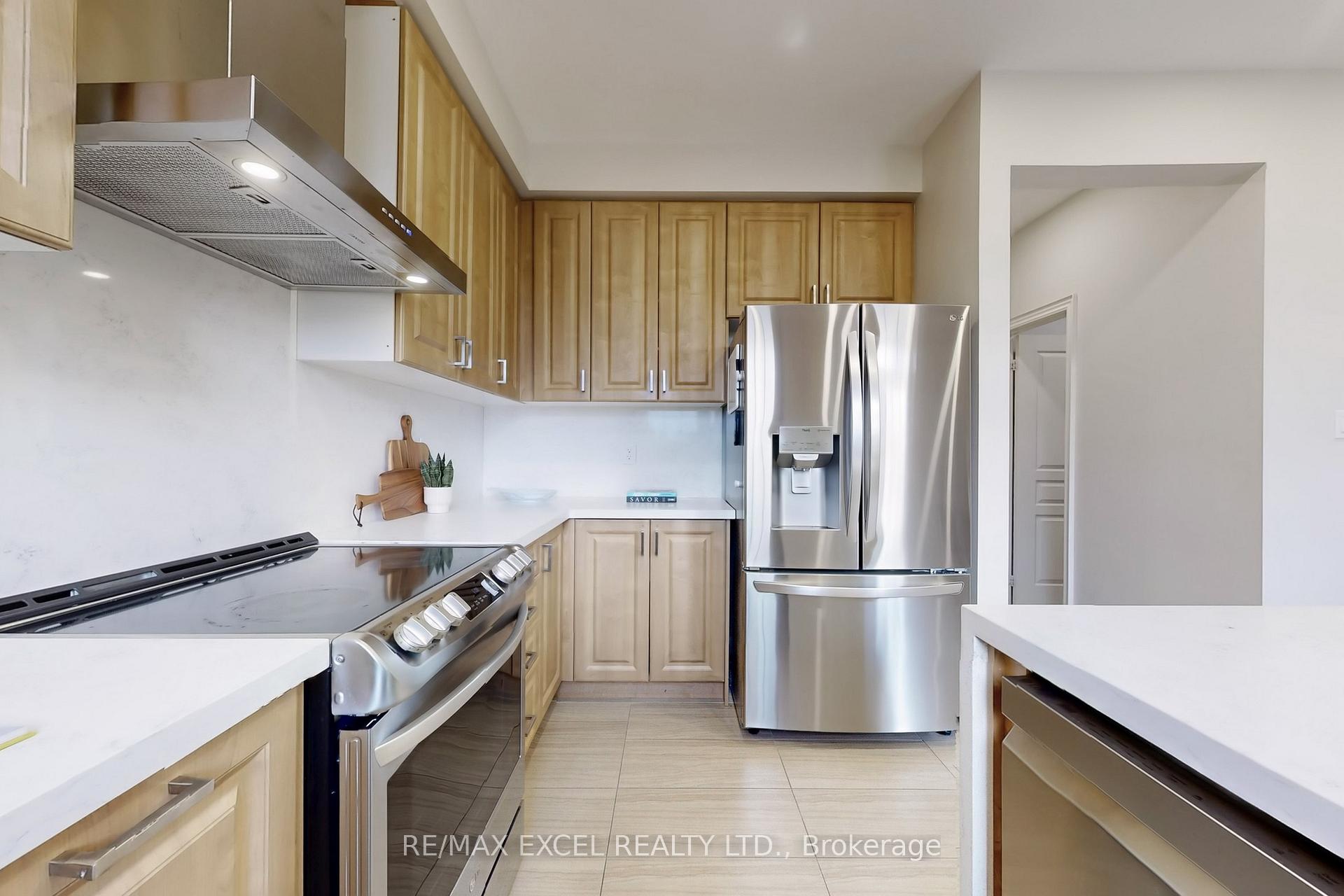 Photo 15 of 30 Roy Grove Way, Markham, Greensborough — HOMEH