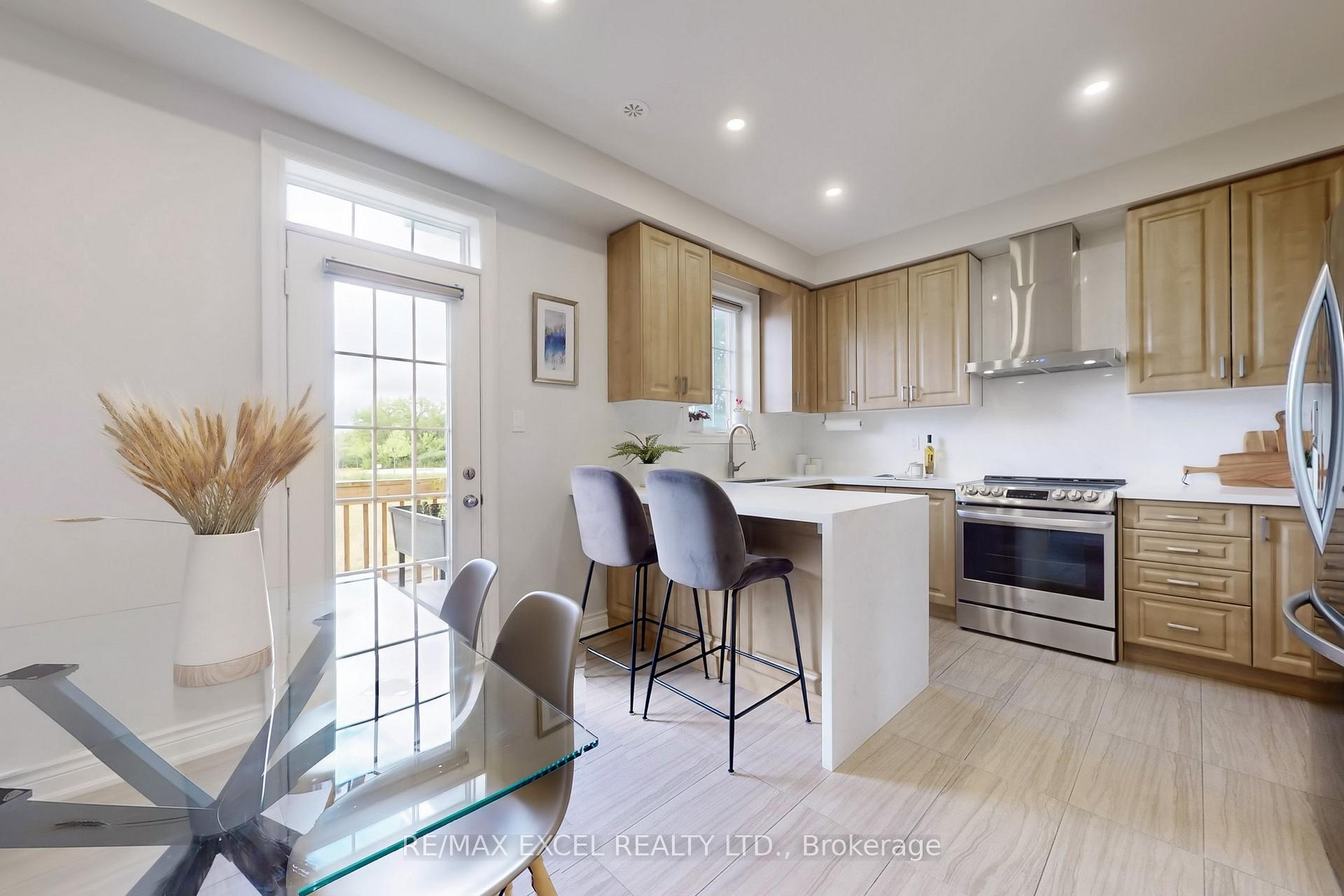 Photo 17 of 30 Roy Grove Way, Markham, Greensborough — HOMEH