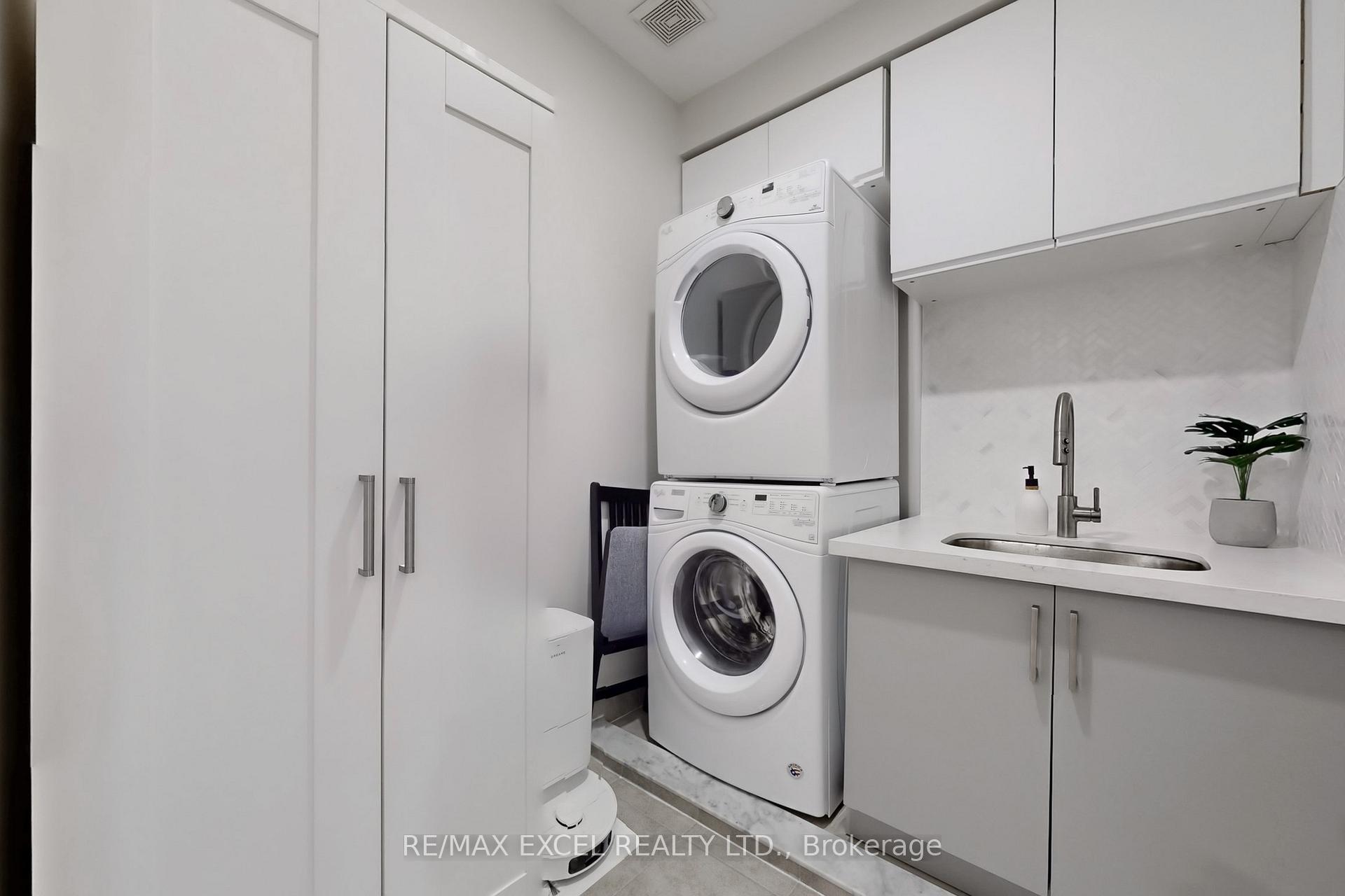 Photo 41 of 30 Roy Grove Way, Markham, Greensborough — HOMEH