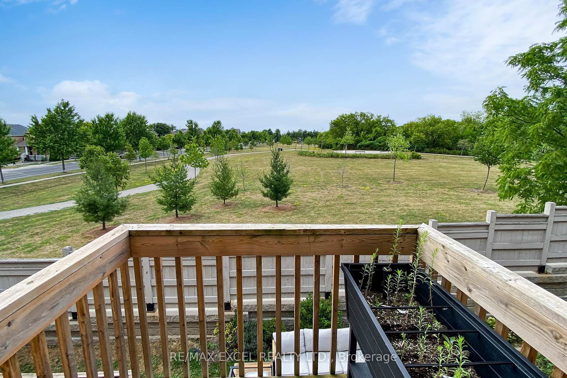 Photo 56 of 30 Roy Grove Way, Markham, Greensborough — HOMEH