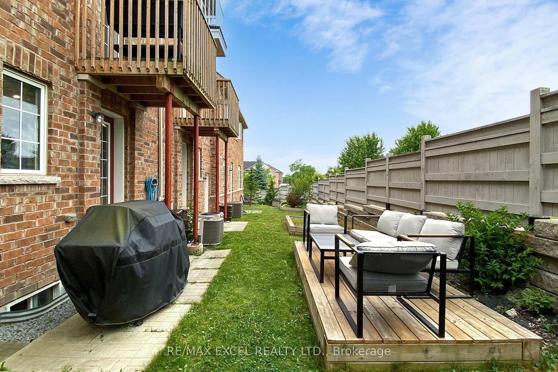 Photo 39 of 30 Roy Grove Way, Markham, Greensborough — HOMEH