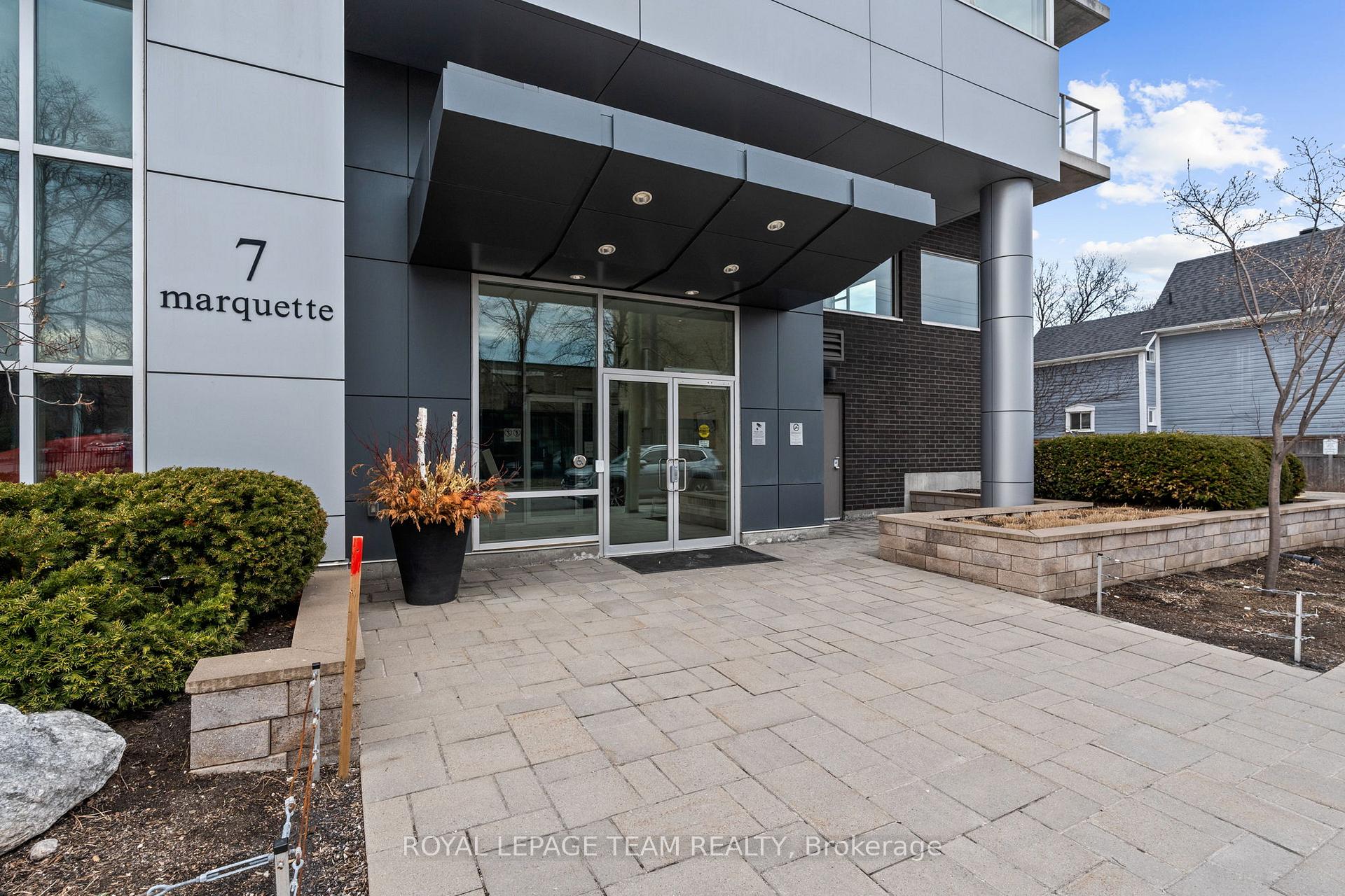 Photo 1 of Unit 418, 7 Marquette Avenue, Ottawa, Vanier — HOMEH