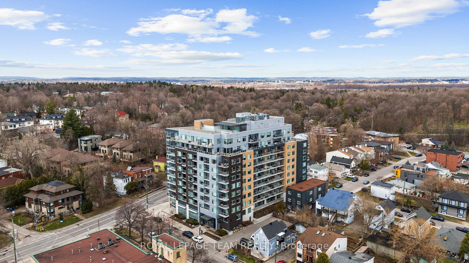 Photo 2 of Unit 418, 7 Marquette Avenue, Ottawa, Vanier — HOMEH