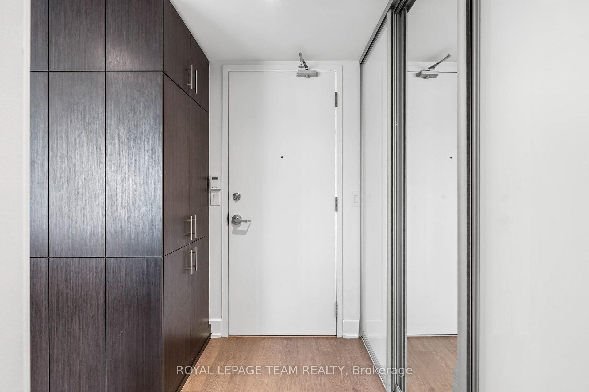 Photo 5 of Unit 418, 7 Marquette Avenue, Ottawa, Vanier — HOMEH