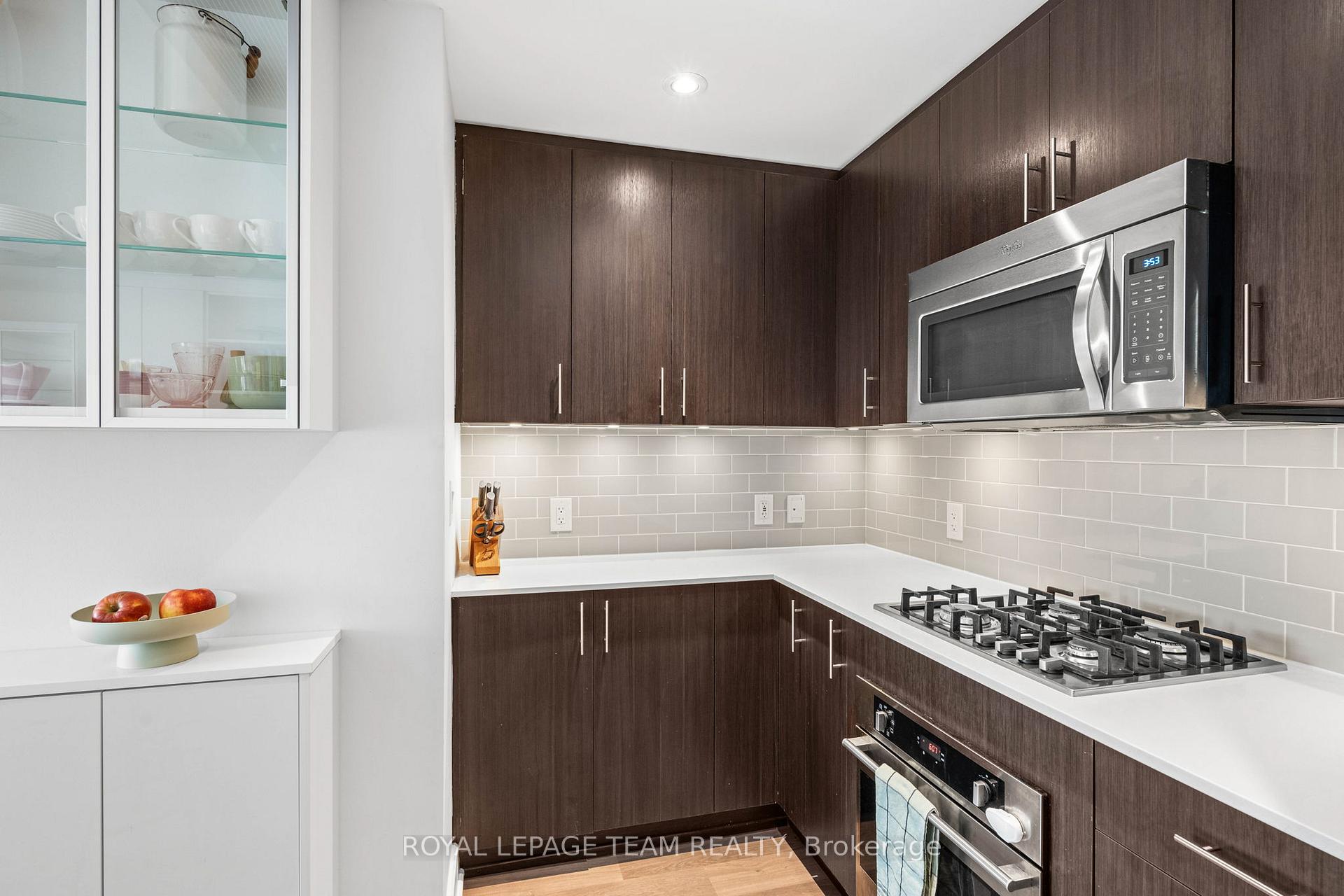 Photo 10 of Unit 418, 7 Marquette Avenue, Ottawa, Vanier — HOMEH