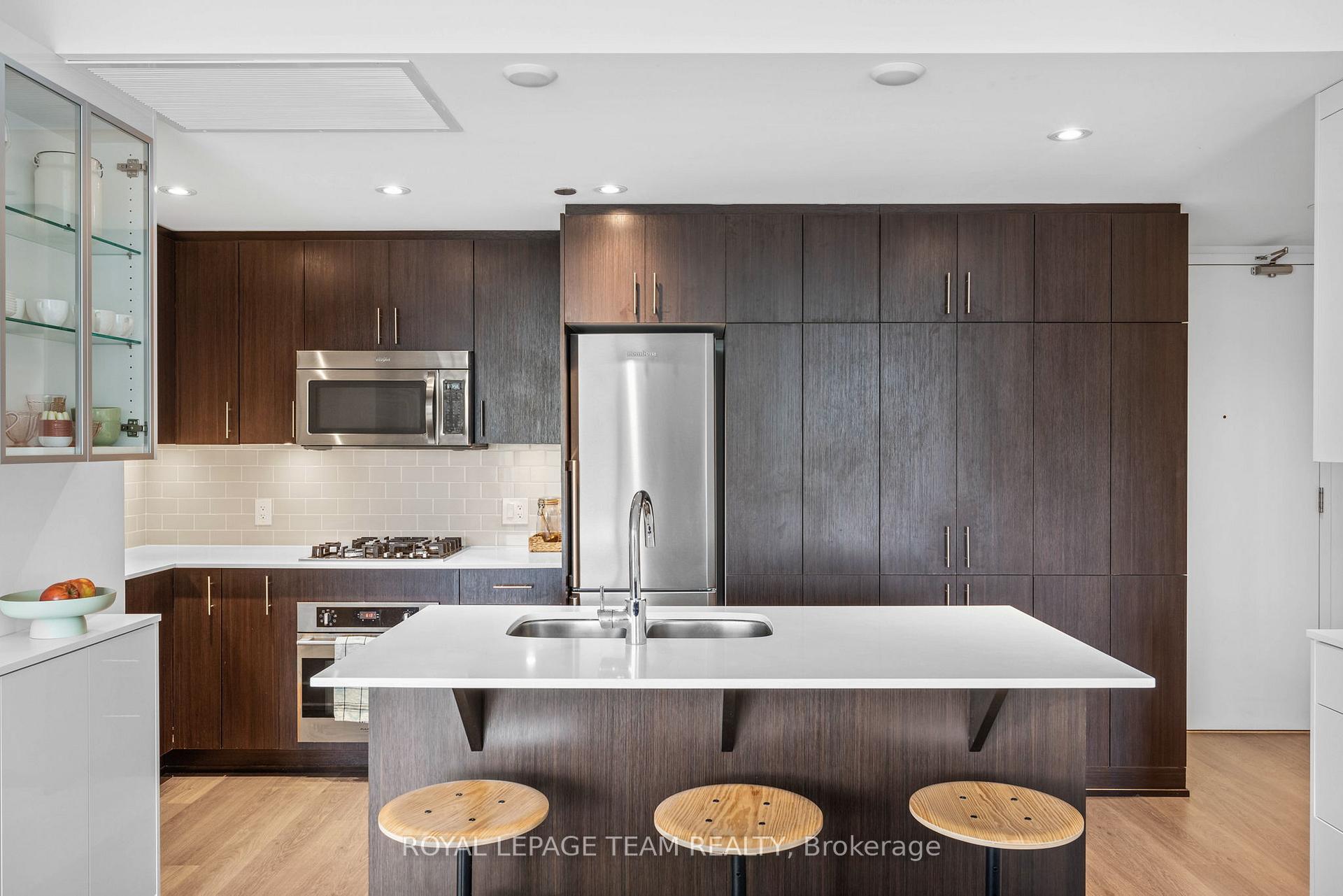 Photo 12 of Unit 418, 7 Marquette Avenue, Ottawa, Vanier — HOMEH