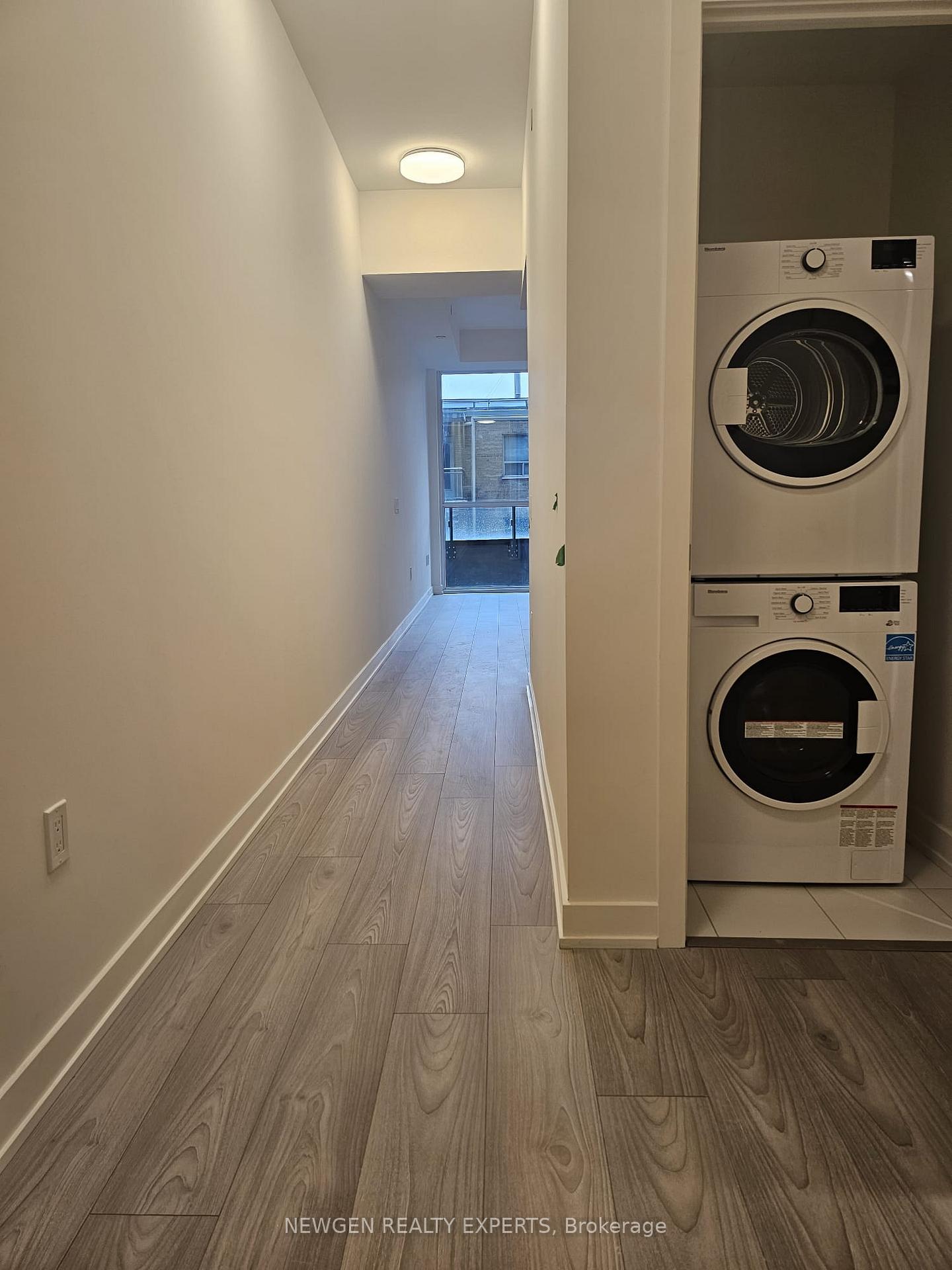 Photo 5 of Unit 217, 110 Broadway Avenue, Toronto, Mount Pleasant West — HOMEH