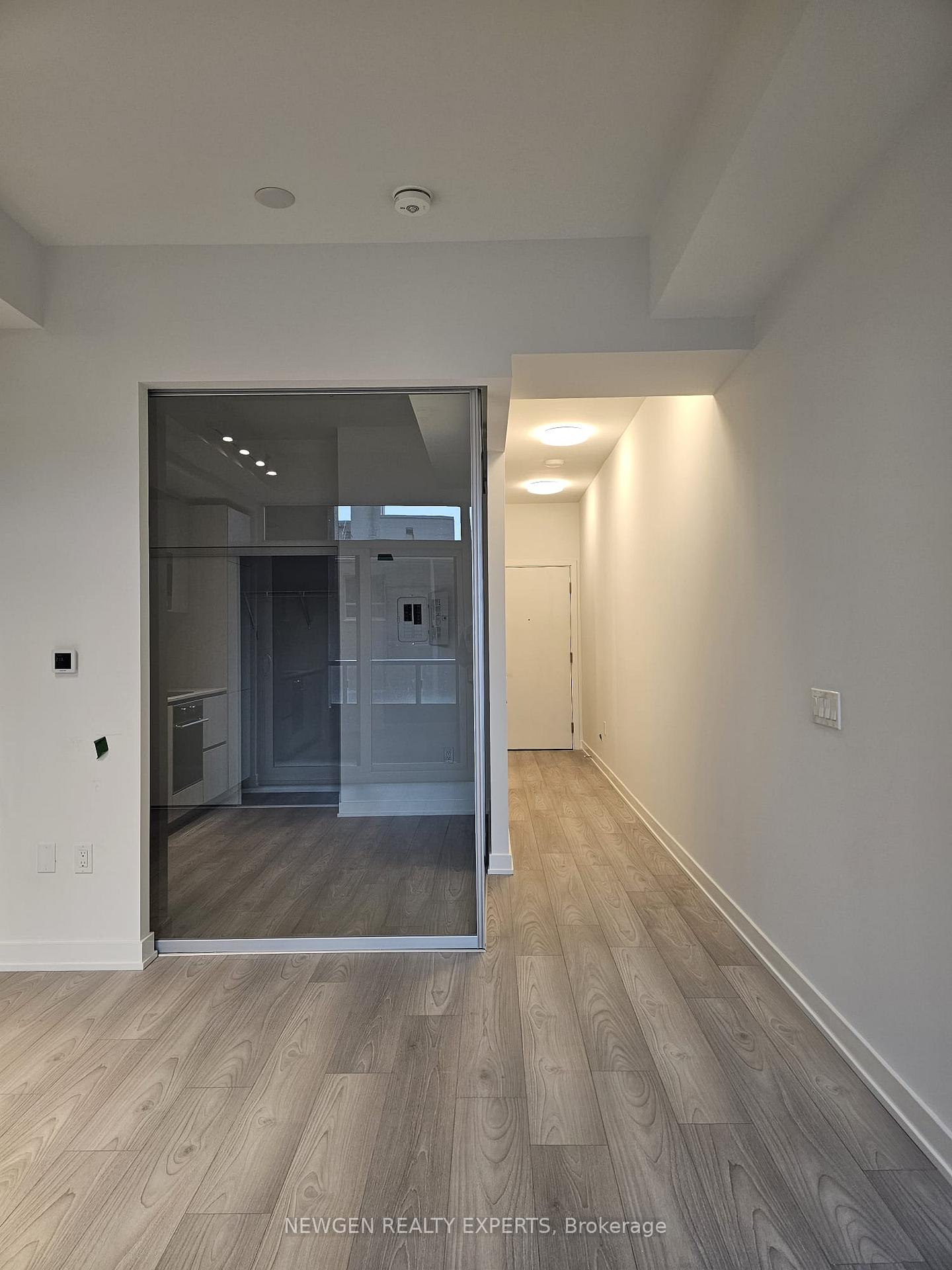 Photo 7 of Unit 217, 110 Broadway Avenue, Toronto, Mount Pleasant West — HOMEH