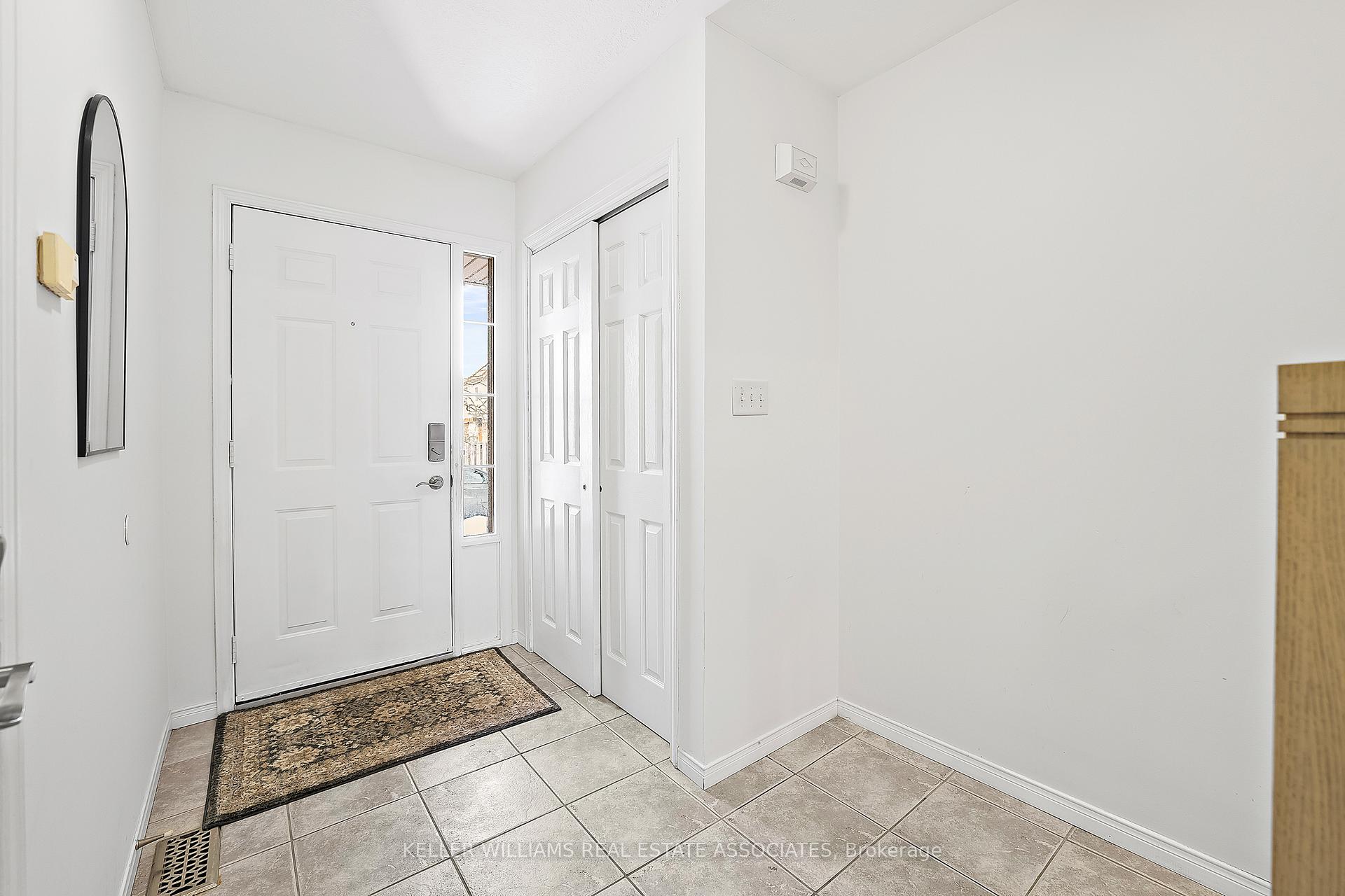 Photo 2 of Unit 1, 171 Highbury Drive, Hamilton, Stoney Creek Mountain — HOMEH