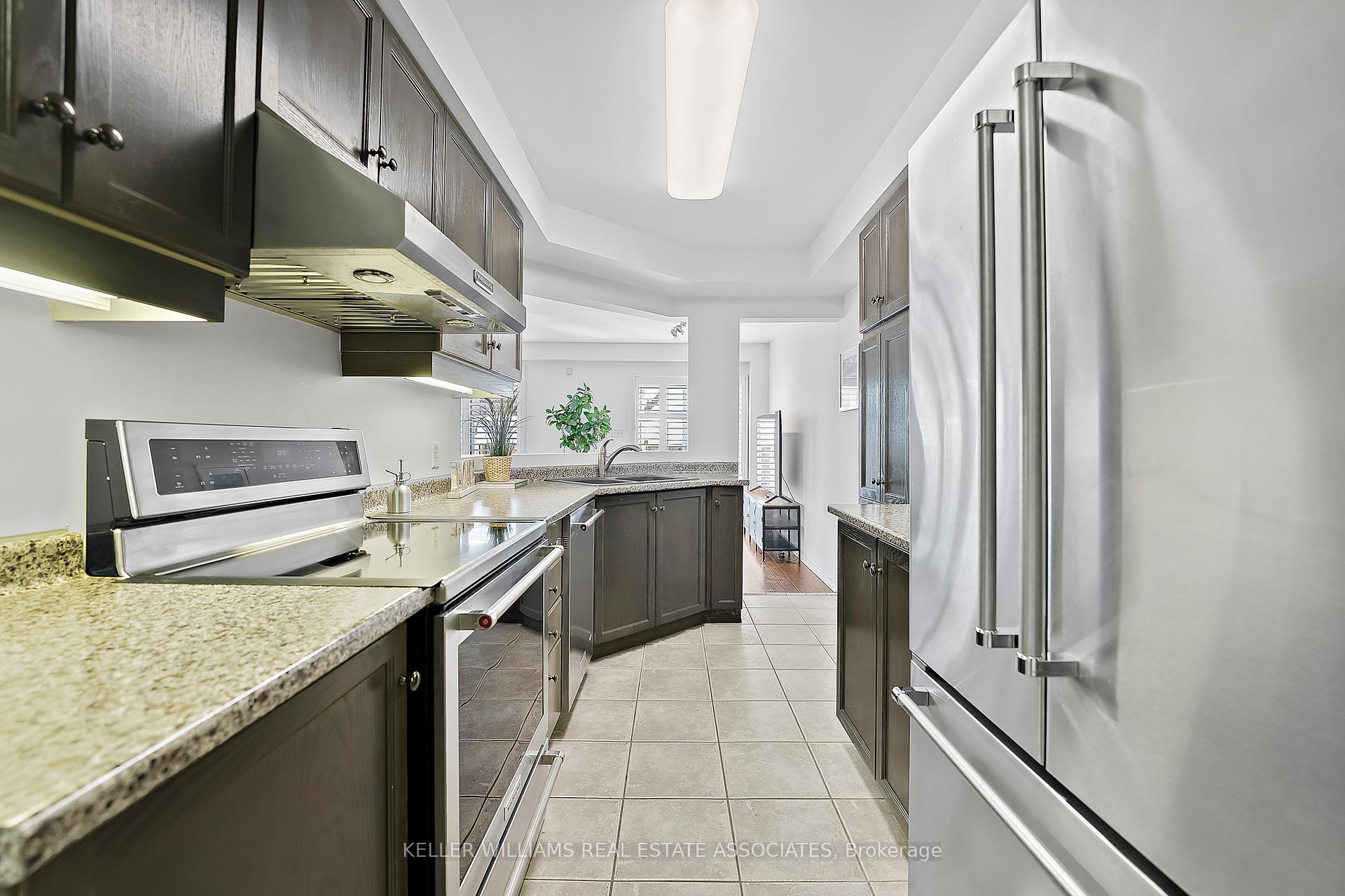 Photo 4 of Unit 1, 171 Highbury Drive, Hamilton, Stoney Creek Mountain — HOMEH
