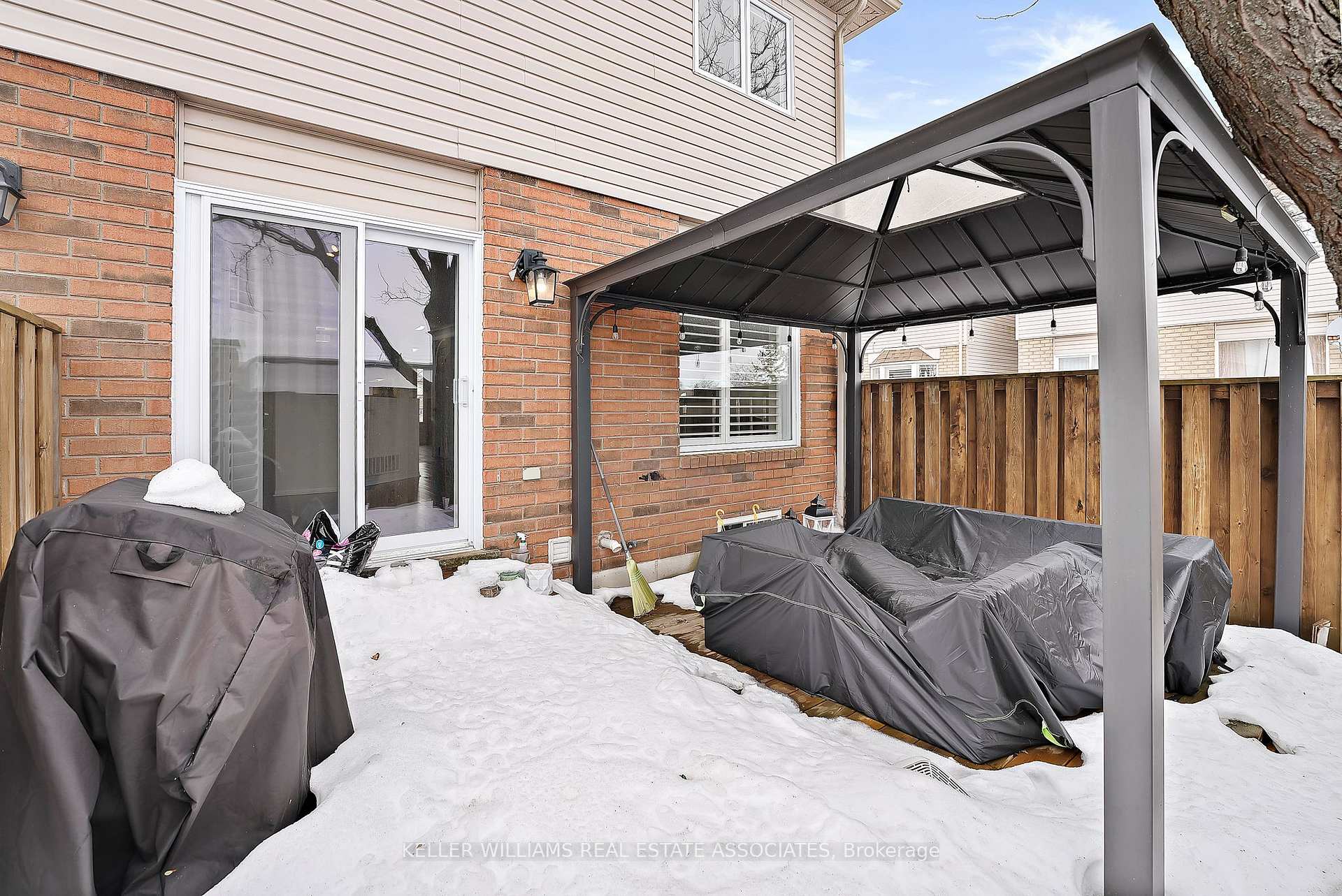 Photo 27 of Unit 1, 171 Highbury Drive, Hamilton, Stoney Creek Mountain — HOMEH