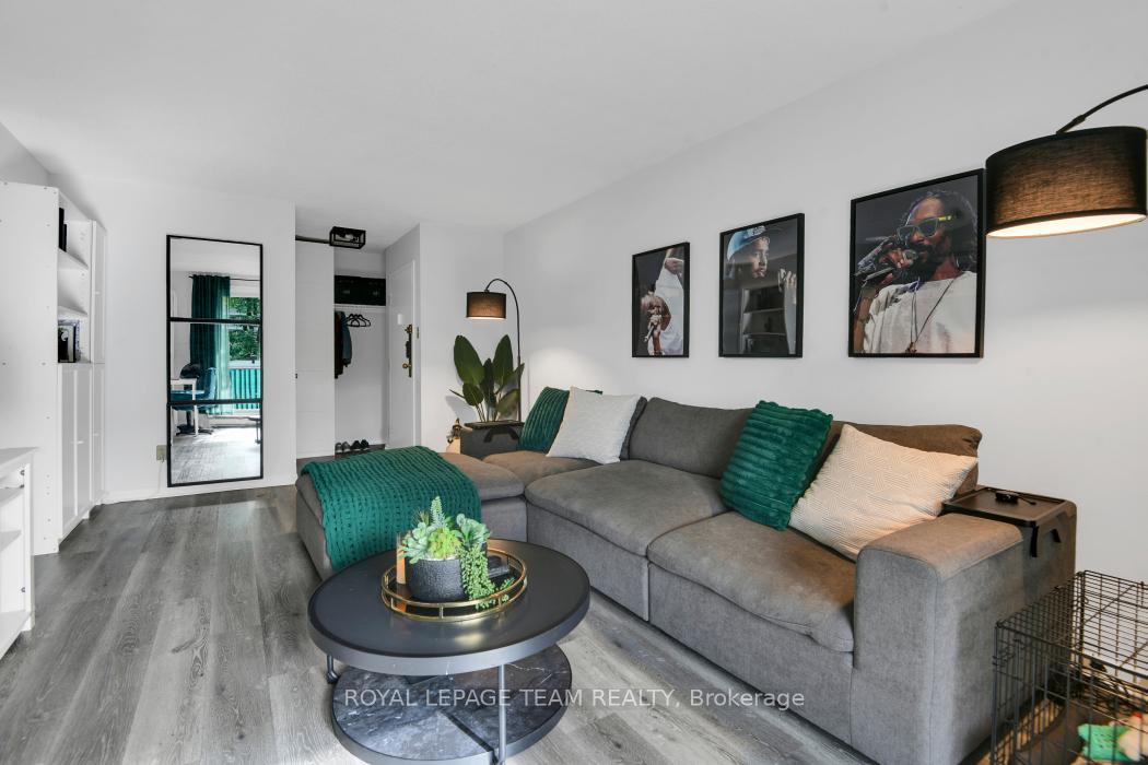 Photo 8 of Unit 204, 212 Viewmount Drive, Ottawa, Borden Farm/Stewart Farm/Carleton Heights/Parkwood Hills — HOMEH