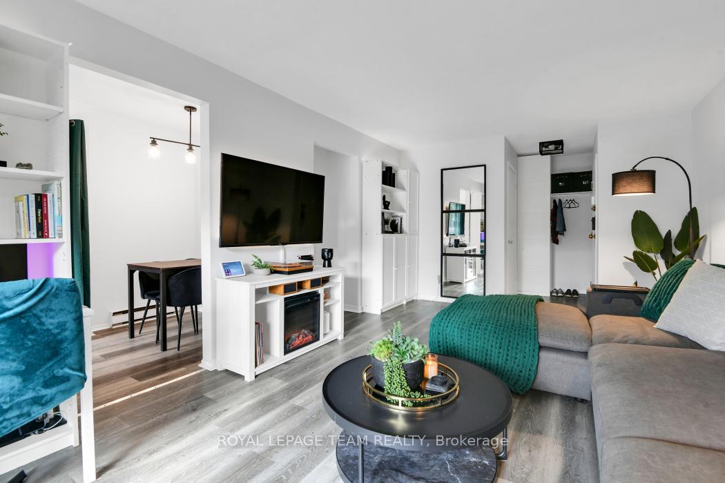 Photo 9 of Unit 204, 212 Viewmount Drive, Ottawa, Borden Farm/Stewart Farm/Carleton Heights/Parkwood Hills — HOMEH
