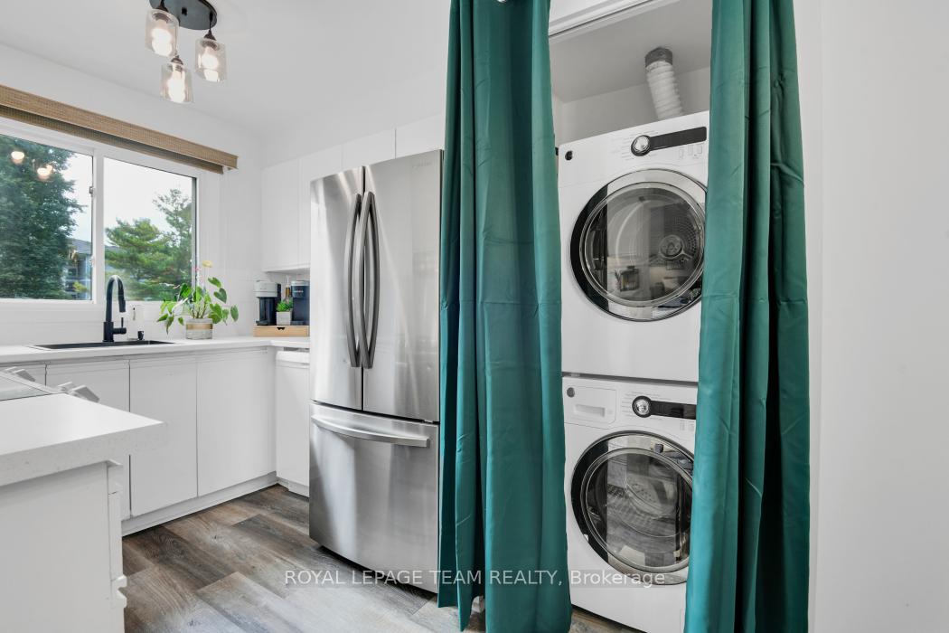 Photo 15 of Unit 204, 212 Viewmount Drive, Ottawa, Borden Farm/Stewart Farm/Carleton Heights/Parkwood Hills — HOMEH