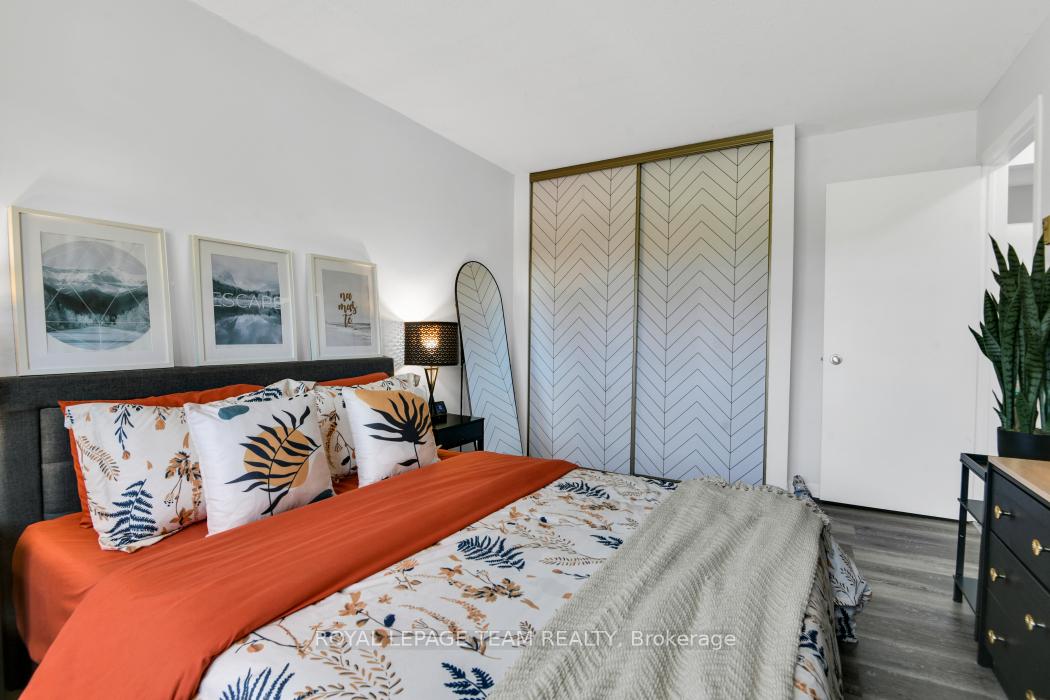 Photo 19 of Unit 204, 212 Viewmount Drive, Ottawa, Borden Farm/Stewart Farm/Carleton Heights/Parkwood Hills — HOMEH