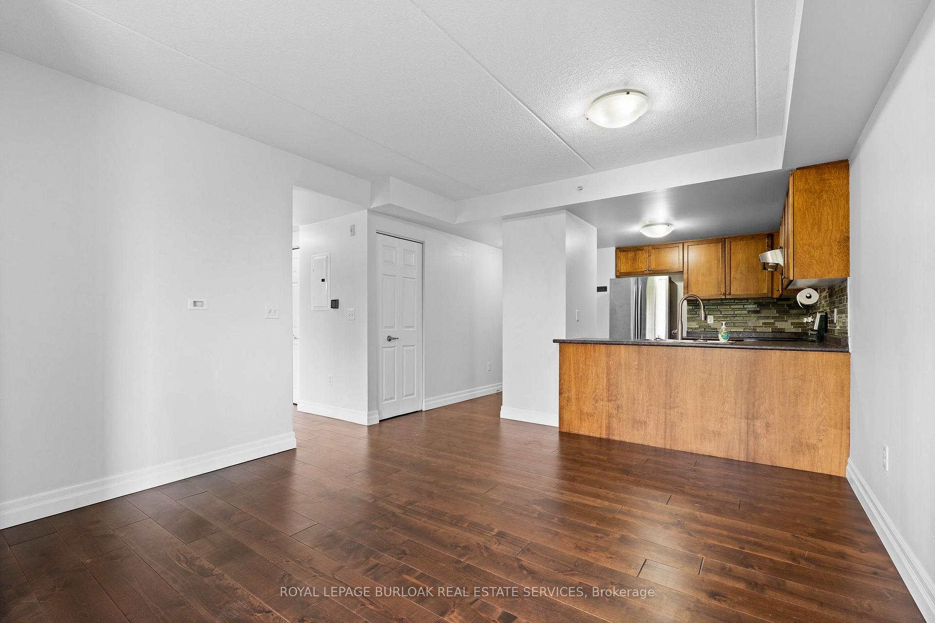 Photo 6 of Unit 307, 67 Kingsbury Square, Guelph, Pineridge/Westminster Woods — HOMEH
