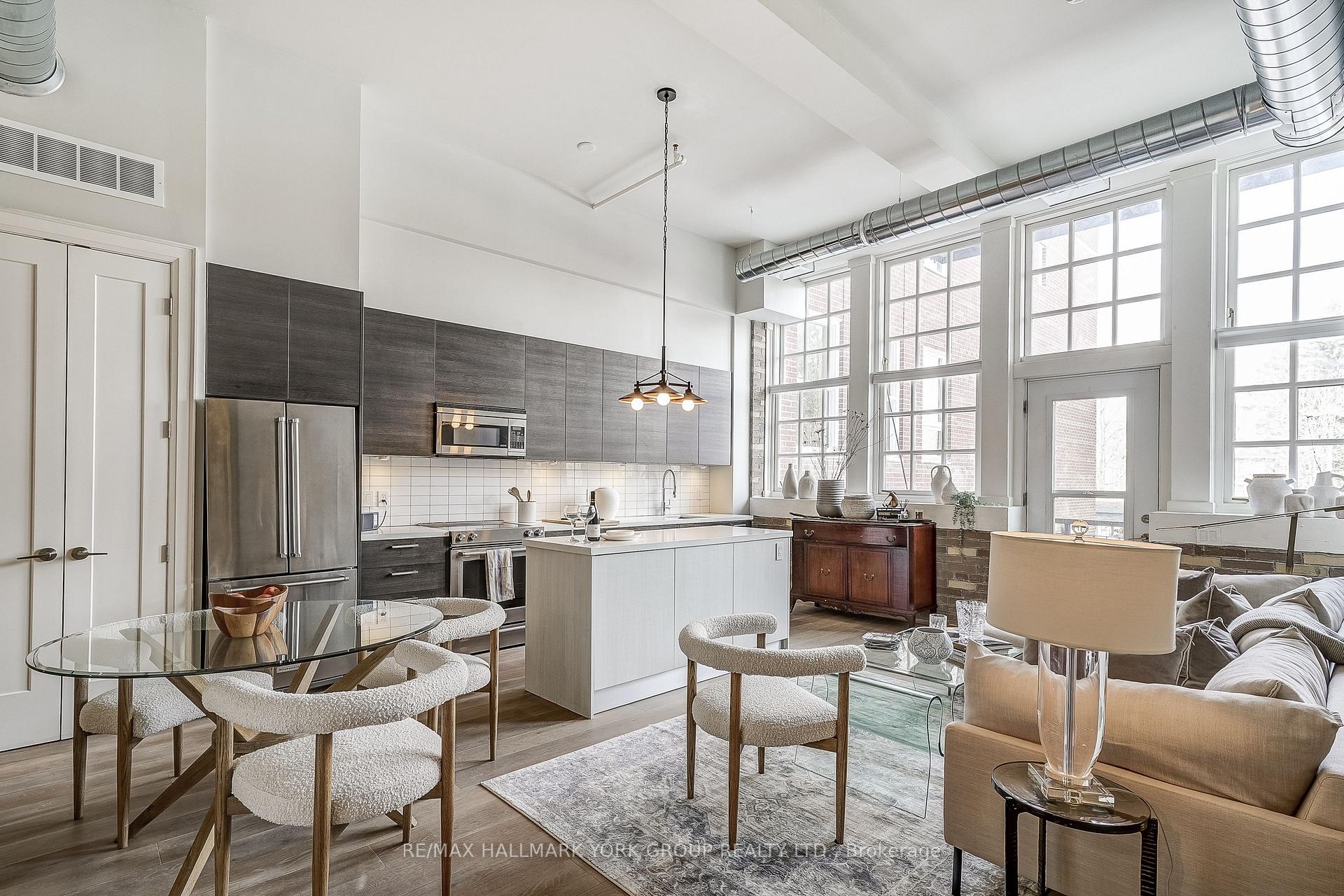 Photo 2 of Unit 201, 64 Wells Street, Aurora, Aurora Village — HOMEH