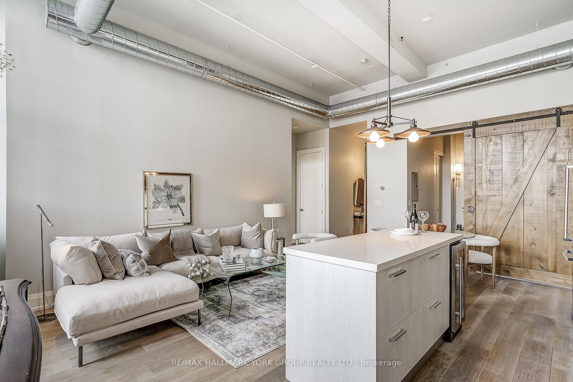 Photo 7 of Unit 201, 64 Wells Street, Aurora, Aurora Village — HOMEH