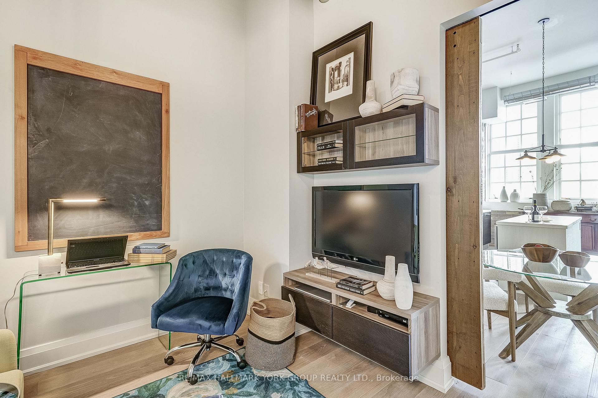 Photo 14 of Unit 201, 64 Wells Street, Aurora, Aurora Village — HOMEH
