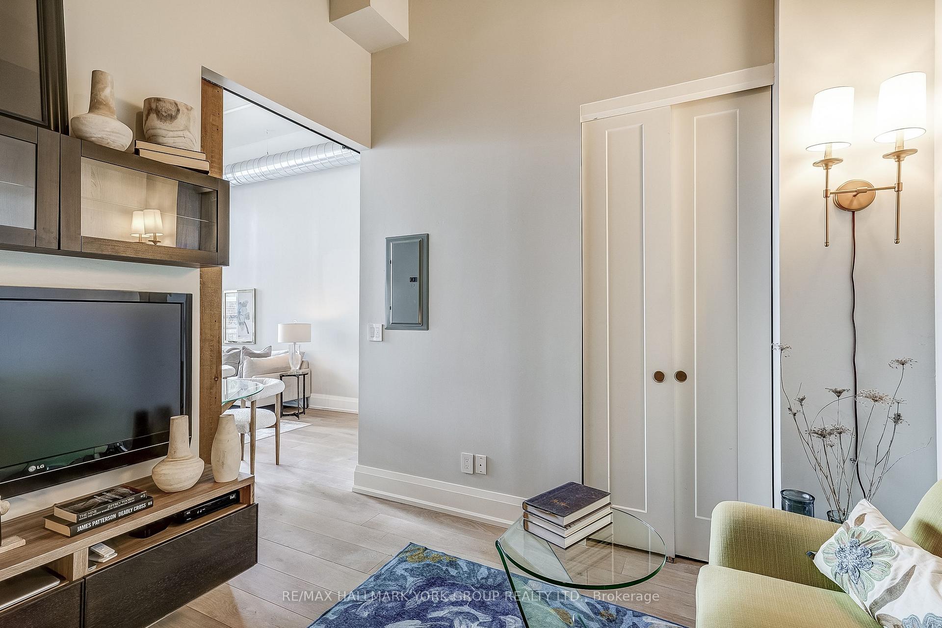 Photo 15 of Unit 201, 64 Wells Street, Aurora, Aurora Village — HOMEH