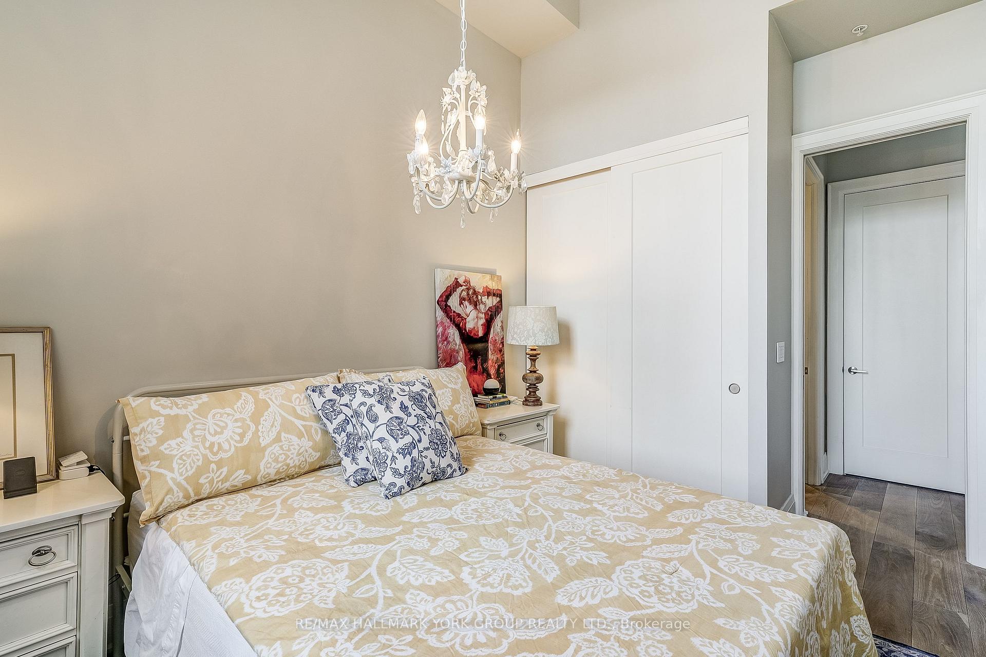 Photo 19 of Unit 201, 64 Wells Street, Aurora, Aurora Village — HOMEH