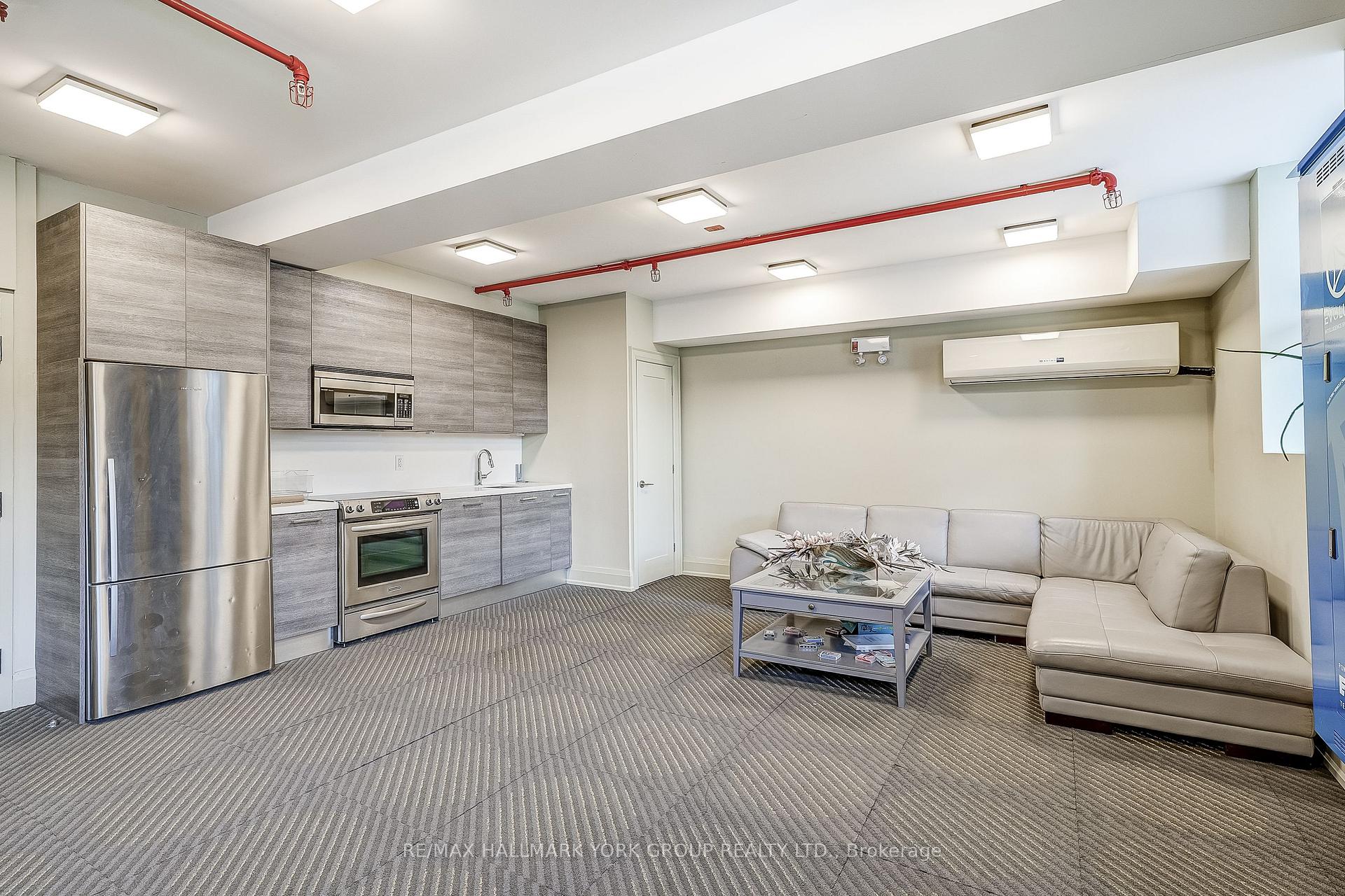 Photo 24 of Unit 201, 64 Wells Street, Aurora, Aurora Village — HOMEH