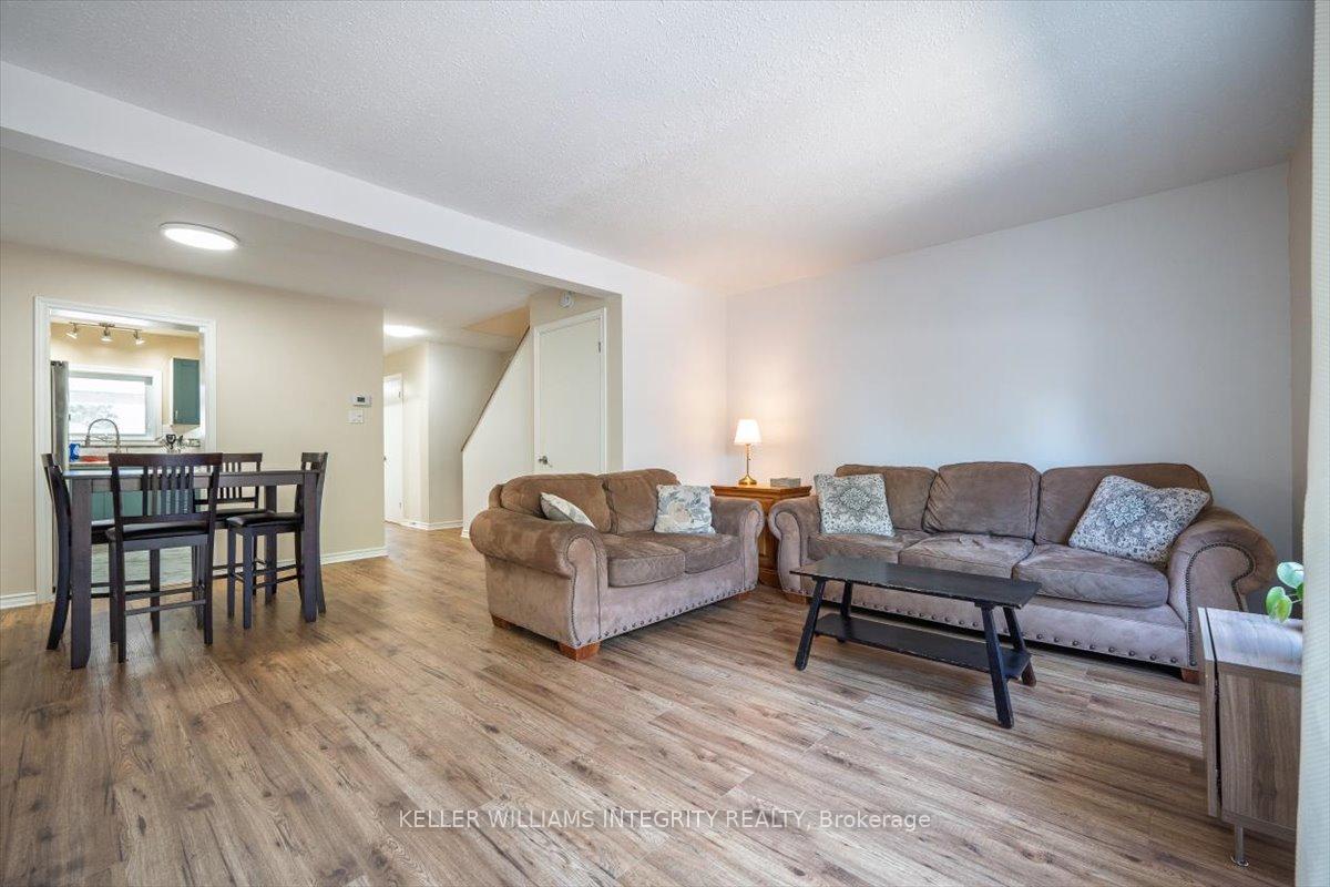 Photo 10 of 69 Bannerhill Private, Ottawa, Heron Gate/Industrial Park — HOMEH