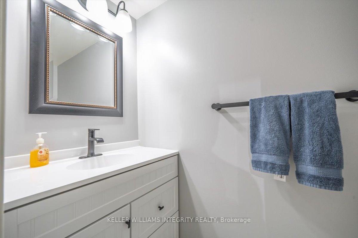 Photo 12 of 69 Bannerhill Private, Ottawa, Heron Gate/Industrial Park — HOMEH