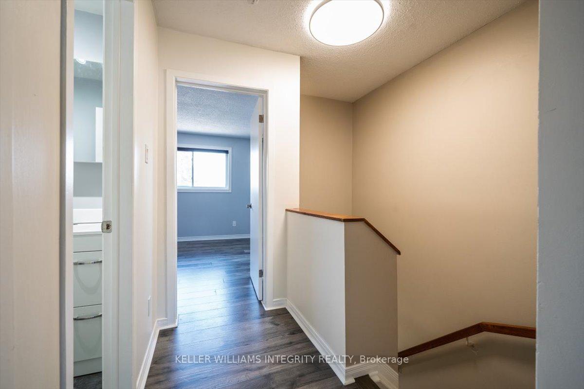 Photo 13 of 69 Bannerhill Private, Ottawa, Heron Gate/Industrial Park — HOMEH