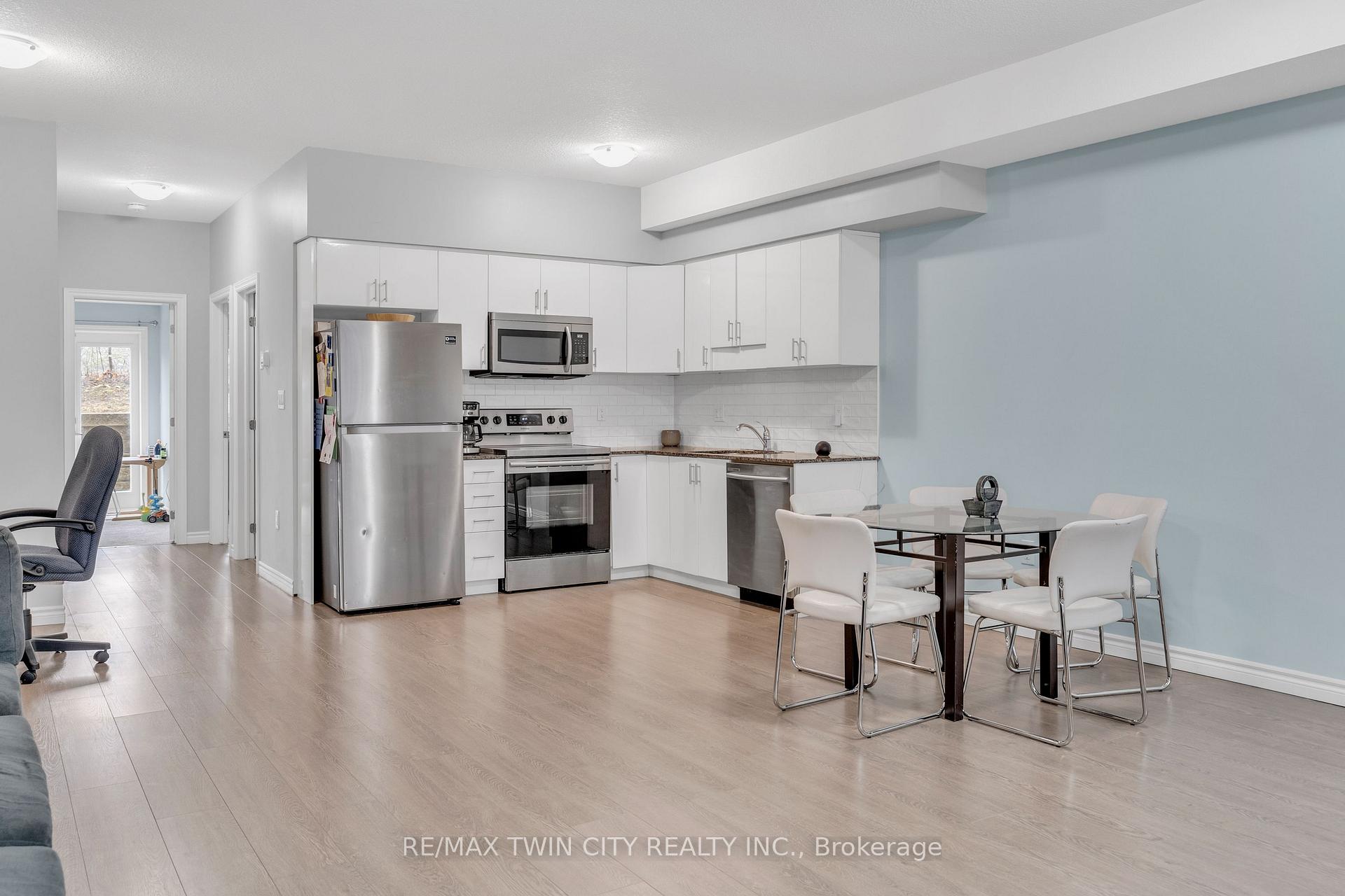 Photo 4 of Unit 25, 1430 Highland Road W, Kitchener — HOMEH