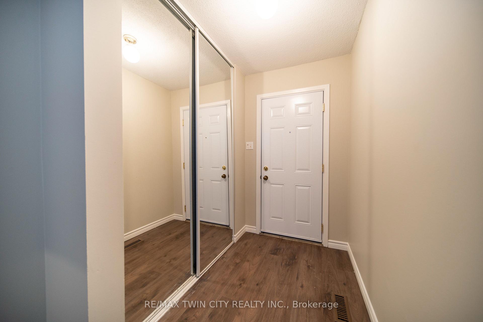 Photo 3 of Unit 24, 634 Strasburg Road, Kitchener, Laurentian Hills — HOMEH